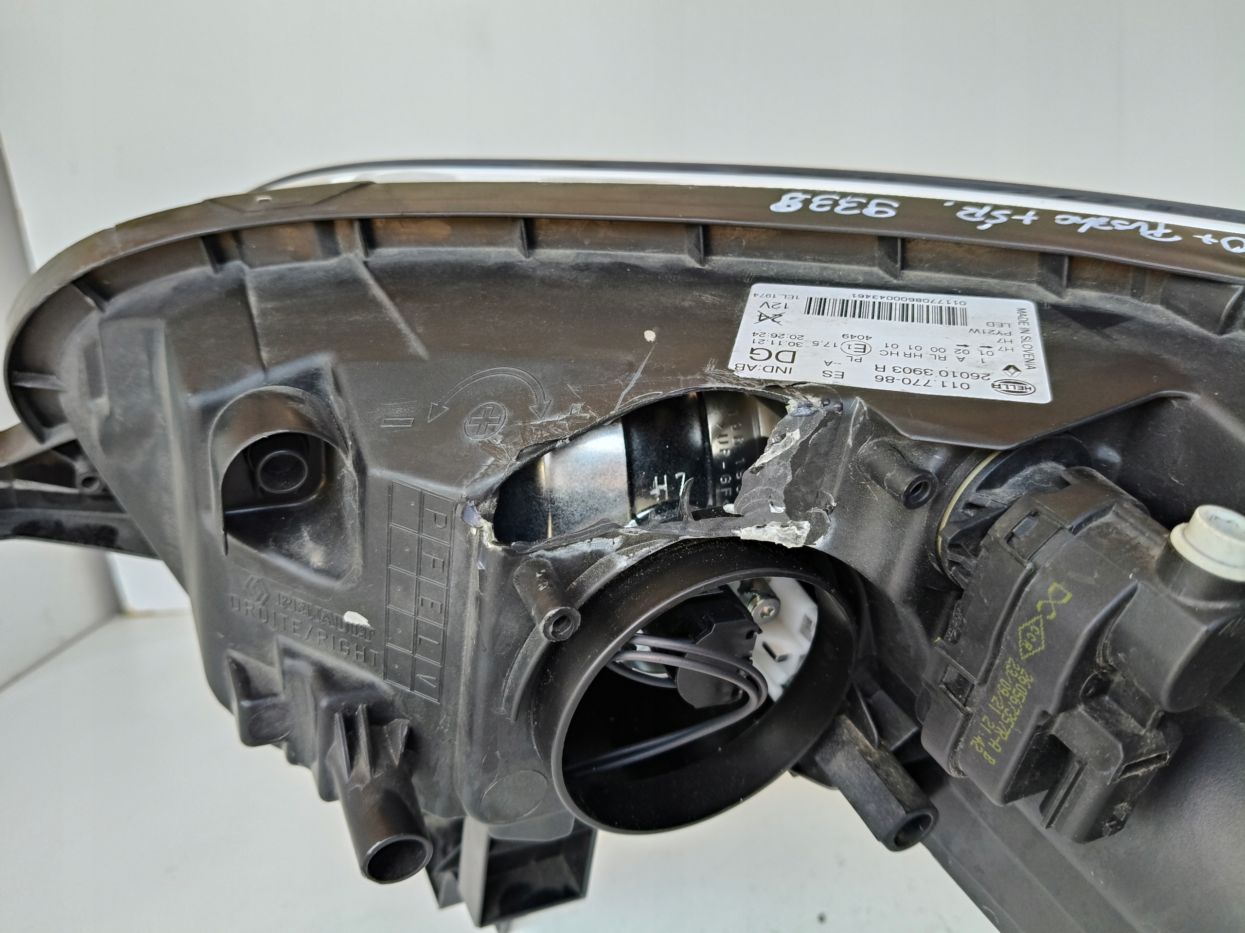 light right REFLEKTOR RENAULT KADJAR 18- LIFT LED