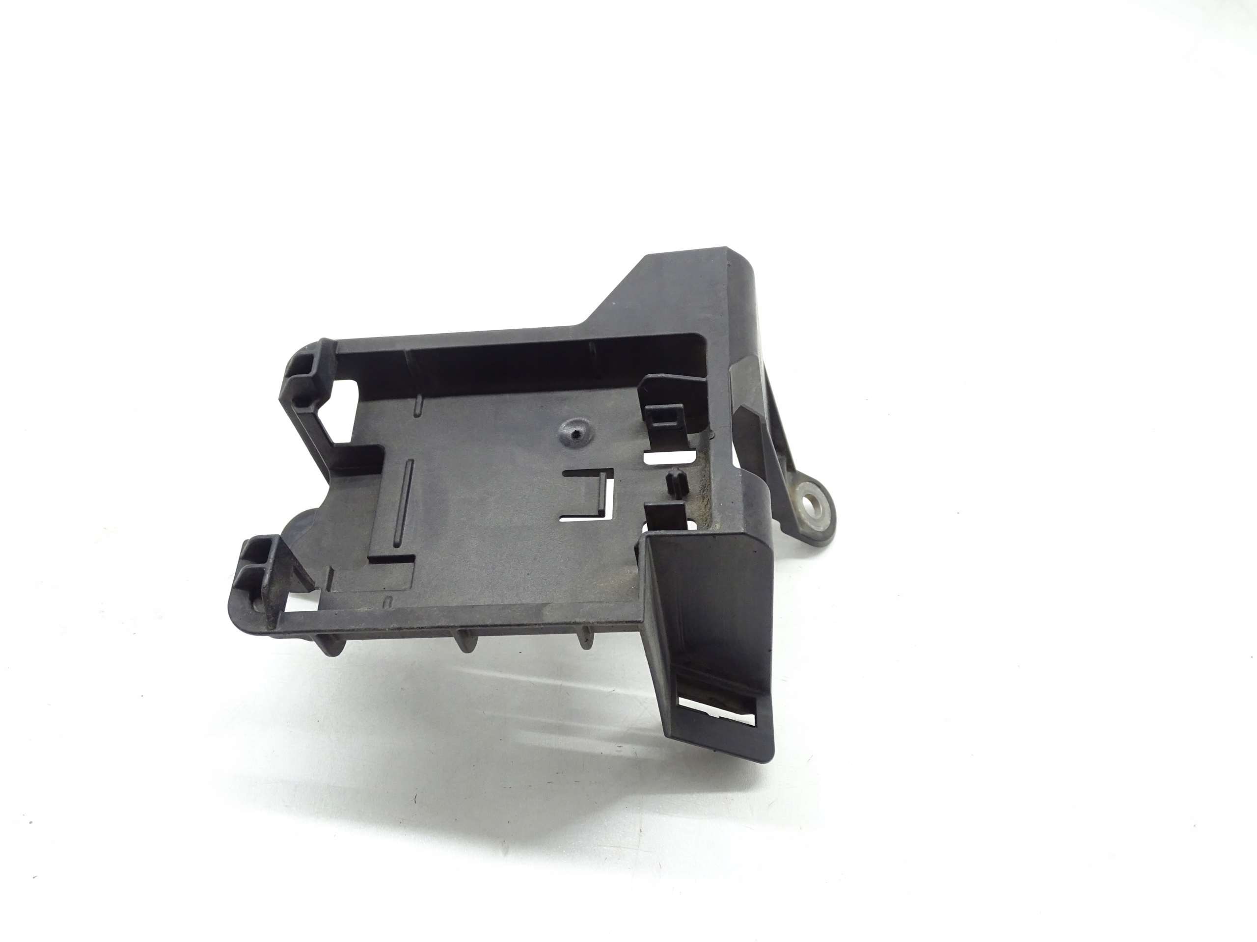 holder RADARU bracket left rear part VW GOLF VIII 5H6907455B