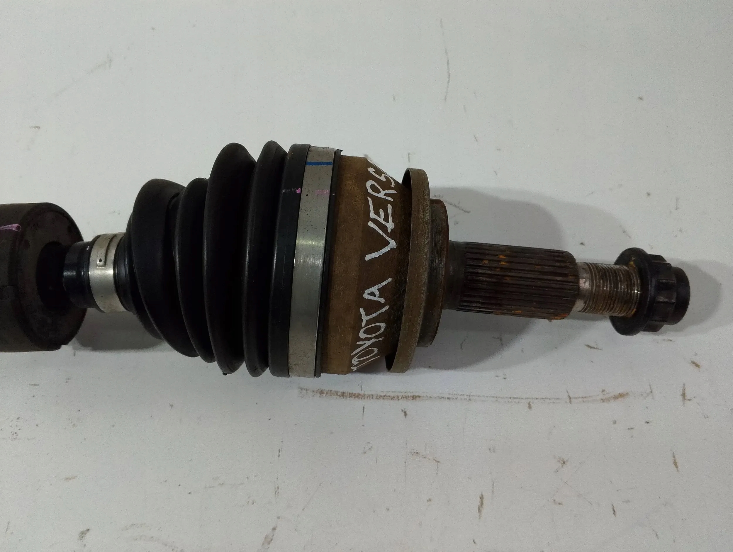 Toyota Verso semi-axis front left 43420-0F081 (A203)