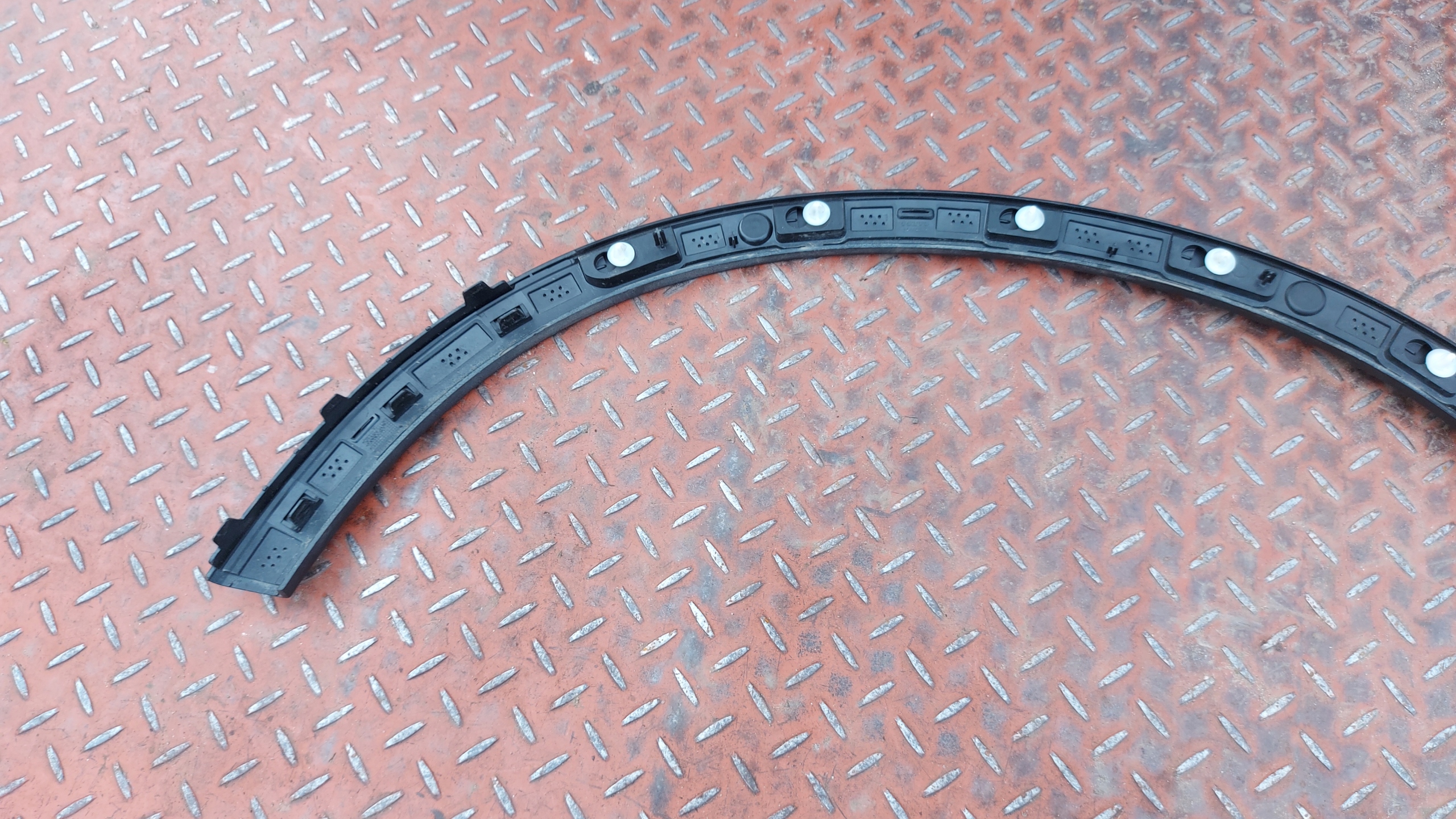 Moulage Couverture Aile Droite Avant VOLVO XC40 II