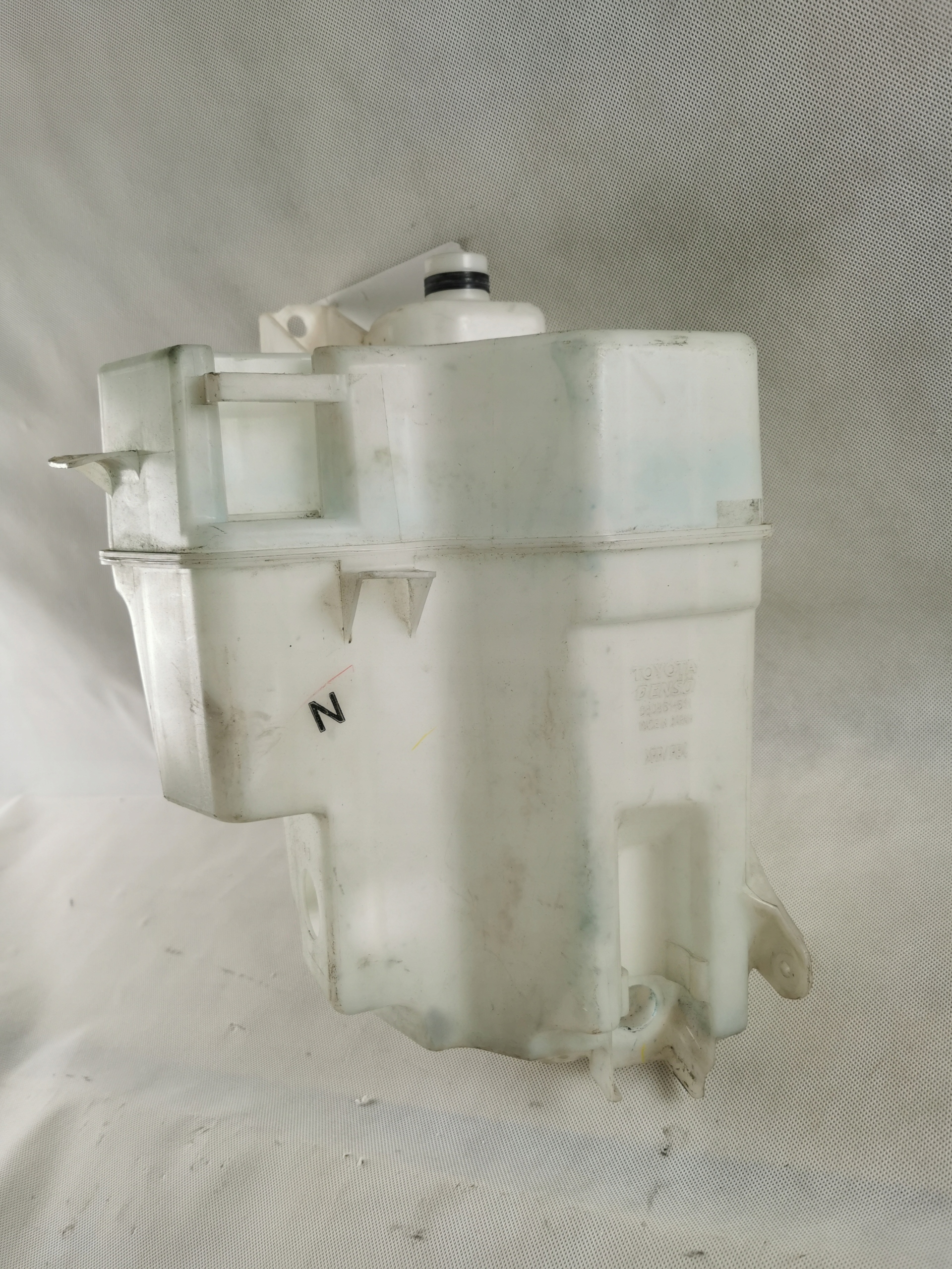 06085-511 - LEXUS NX БАЧОК ОМИВАЧА 060851-511