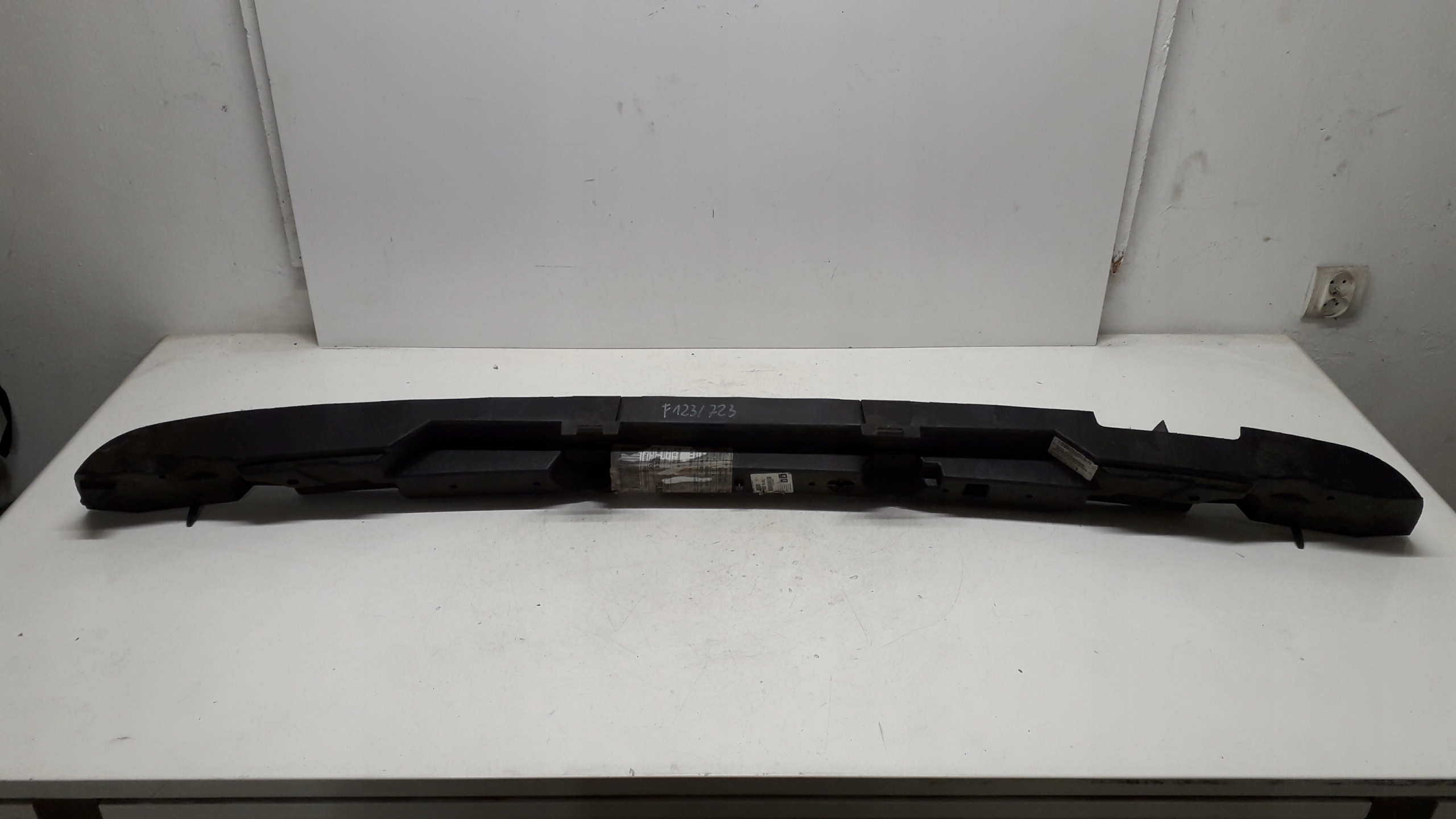 BERLINGO PARTNER 1 I BELKA ZDERZAKA TYŁ 9619437780