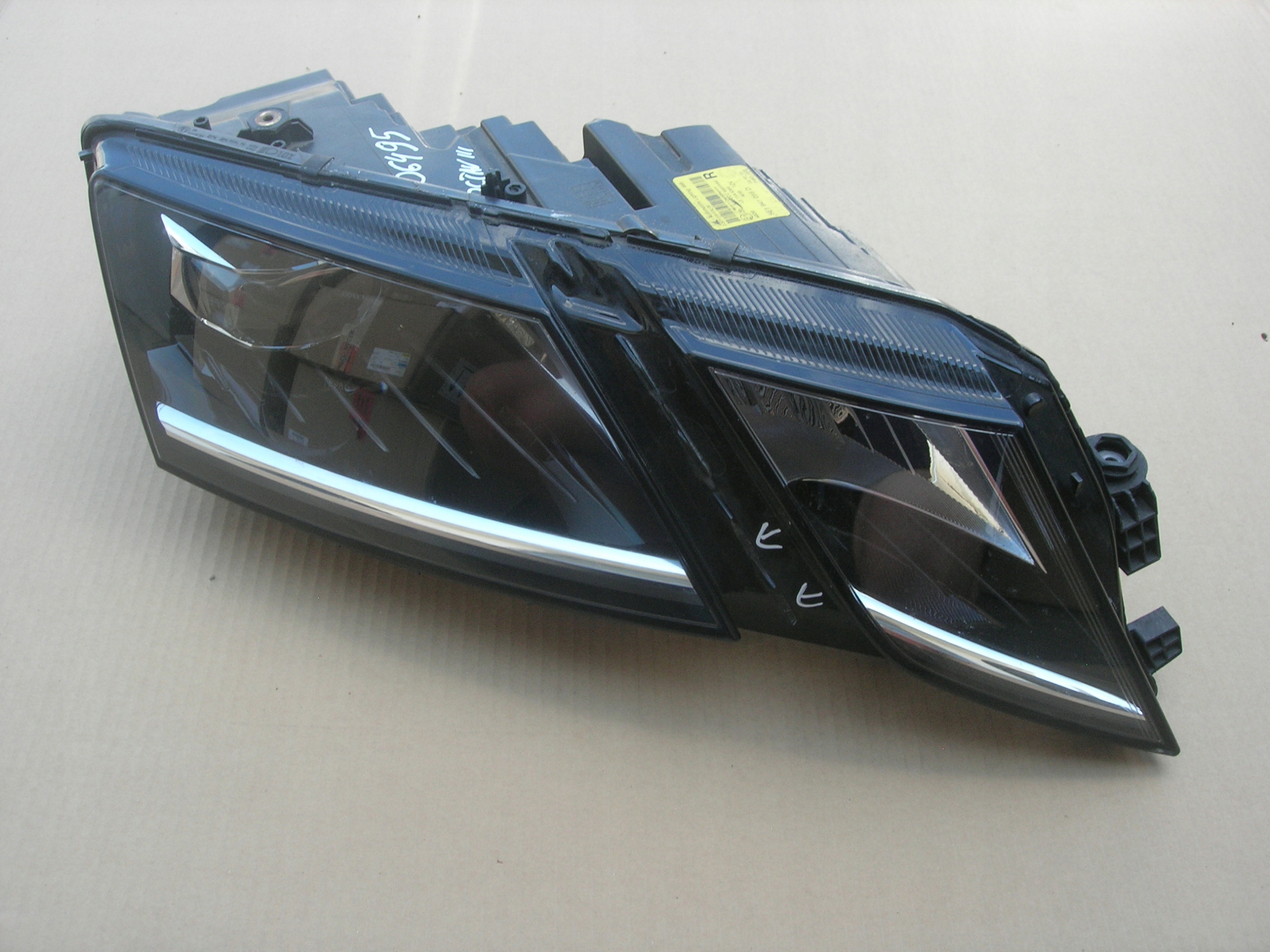 REFLEKTOR R OCTAVIA III FL FULL LED 5E1941016D Producent części Skoda OE