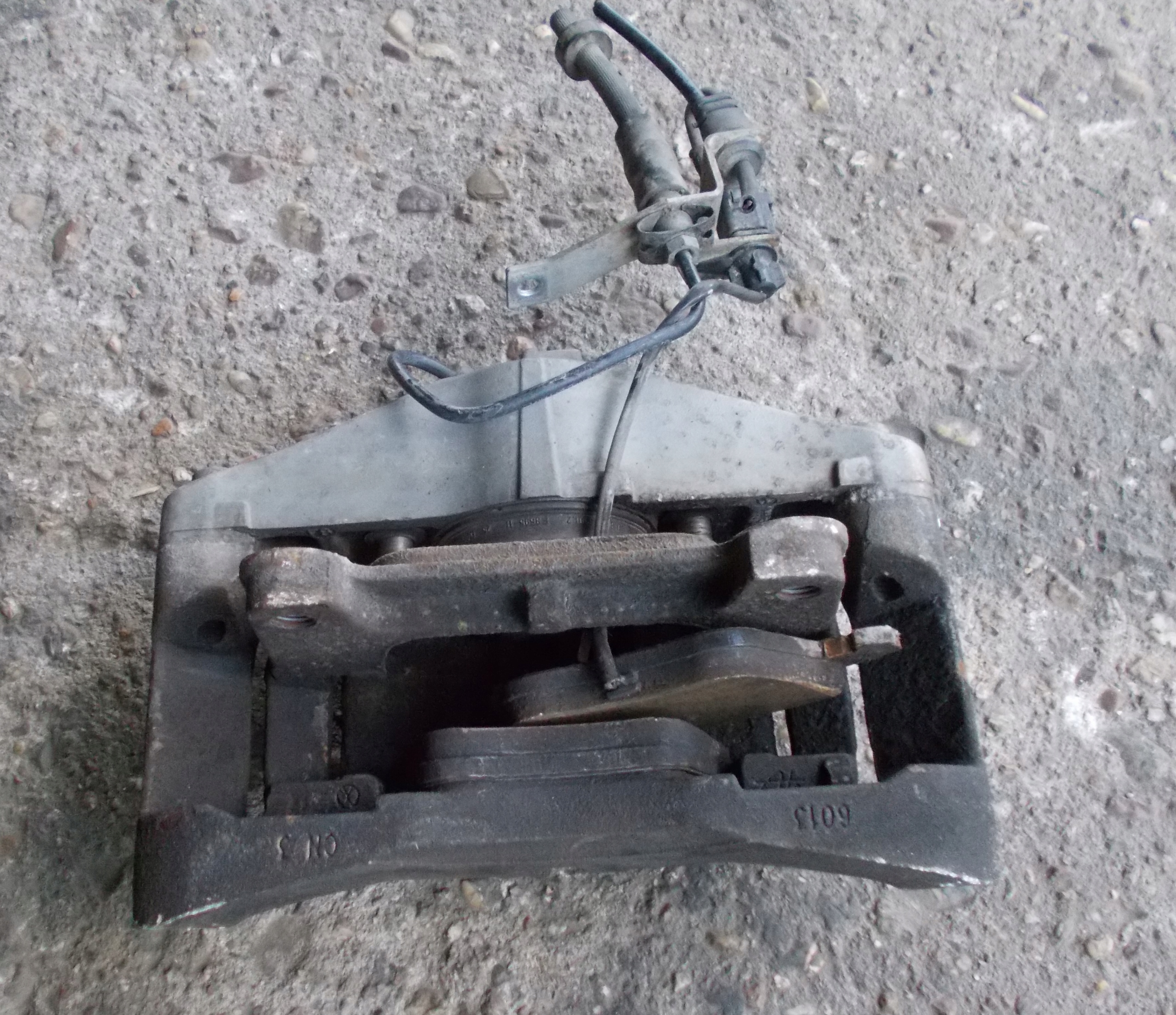 AUDI A6 C6 2.0 TFSI 08R caliper brake left front