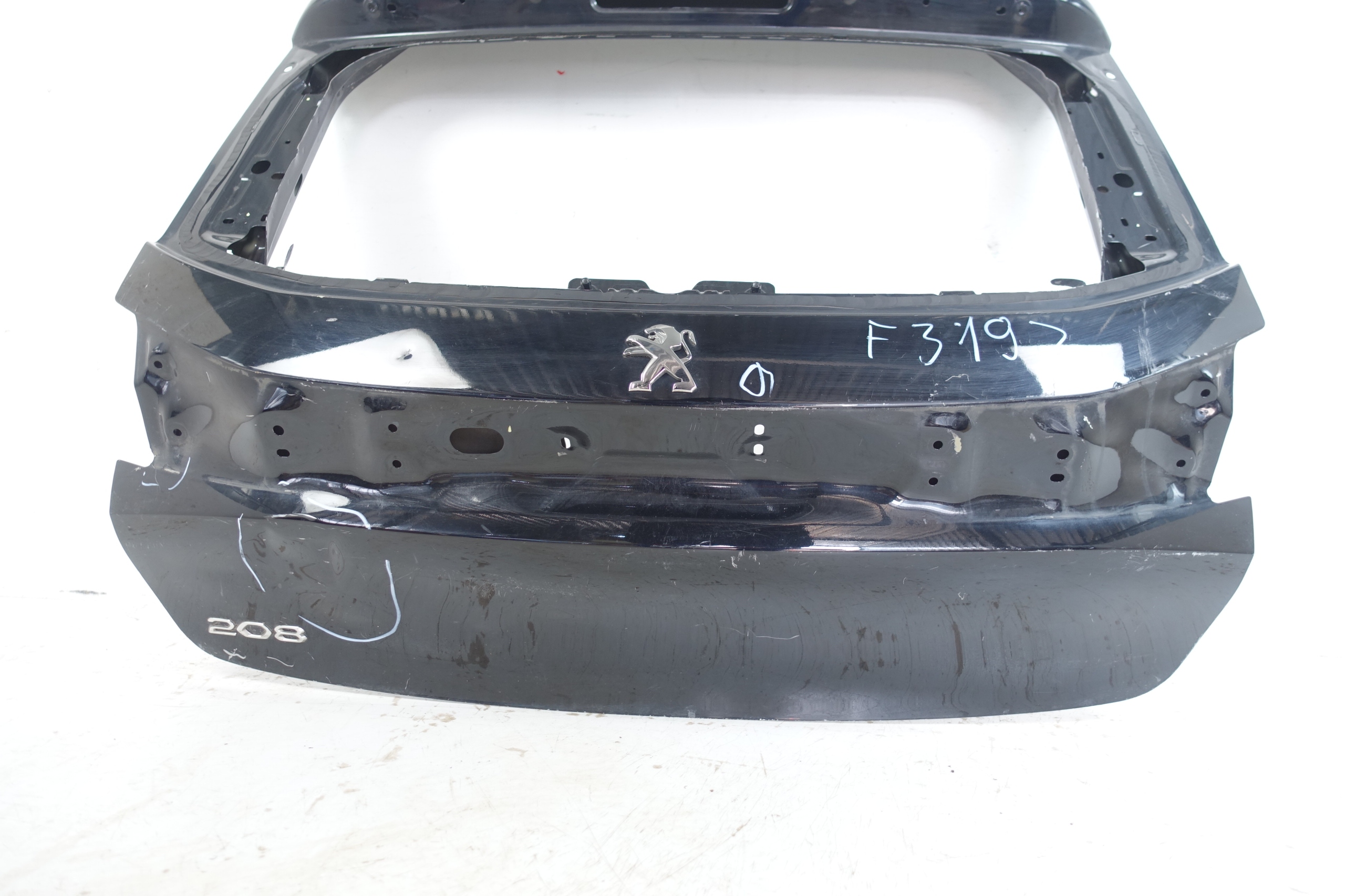 PEUGEOT 208 II 2019- cover trunk door boot