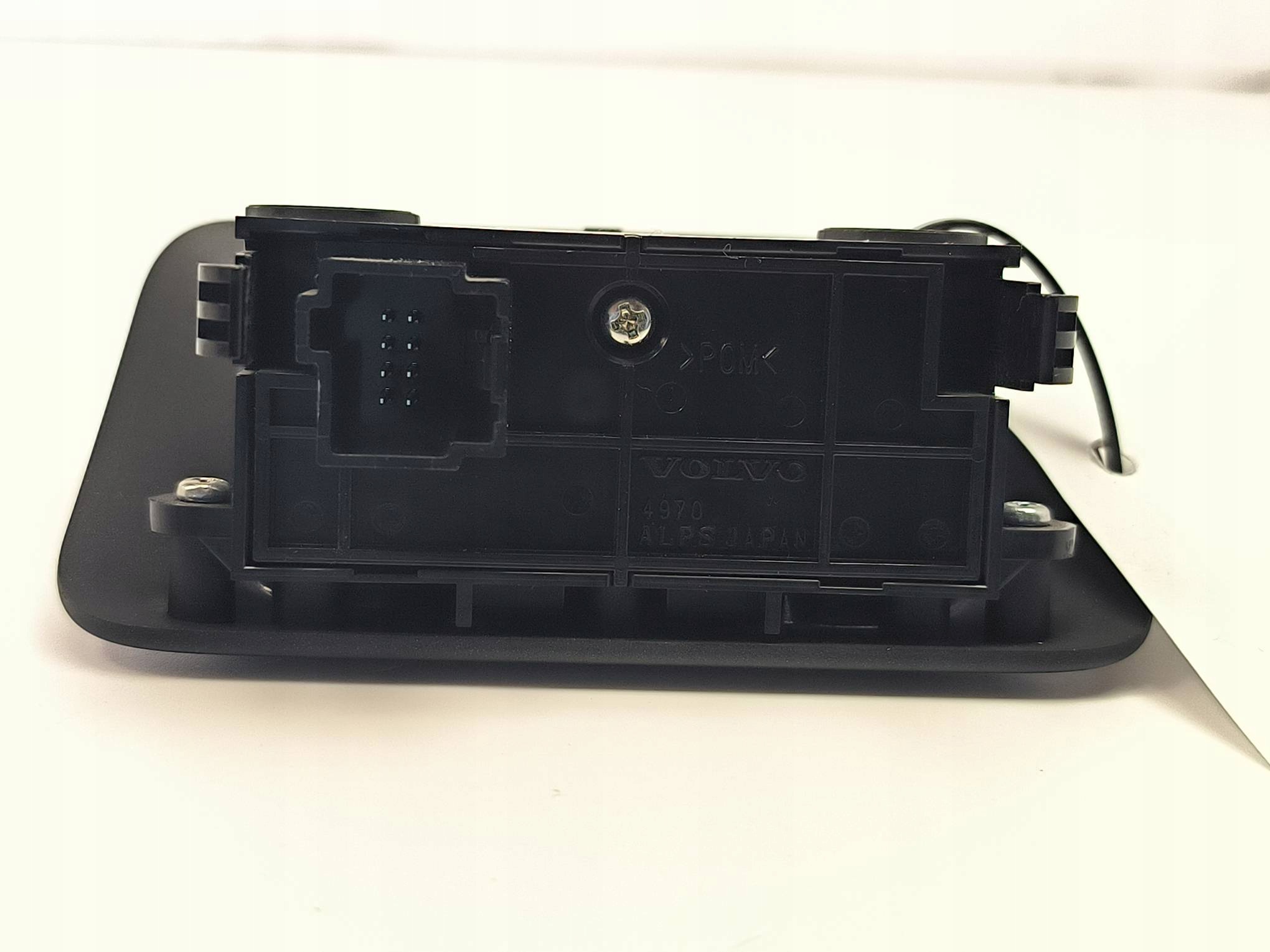 button electric brake 31433500 VOLVO V70 III LIFT