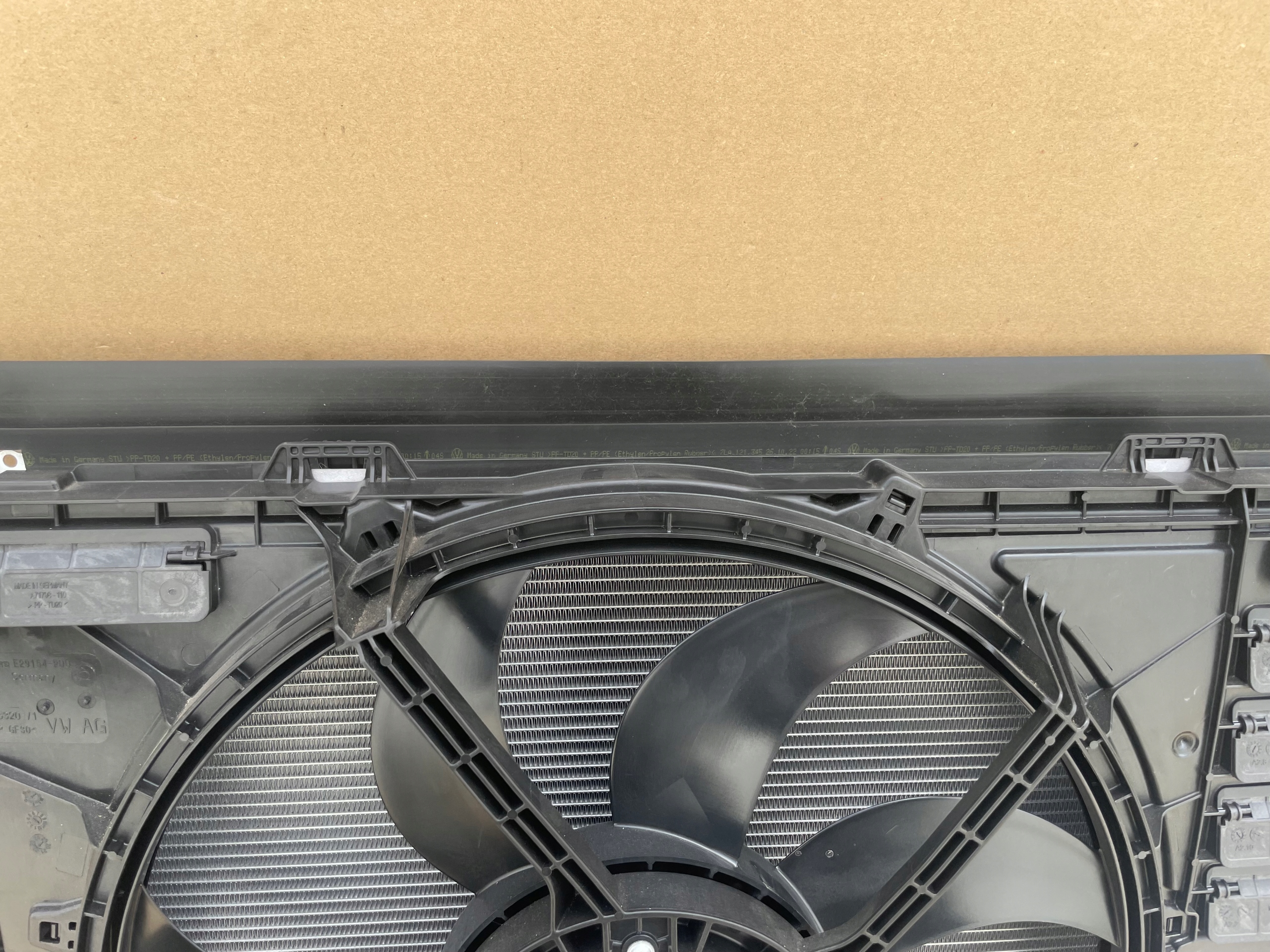 hüttök ventilátor VW T6.1 MULTIVAN 2.0 TDI 2019- JAK új KOMPLET