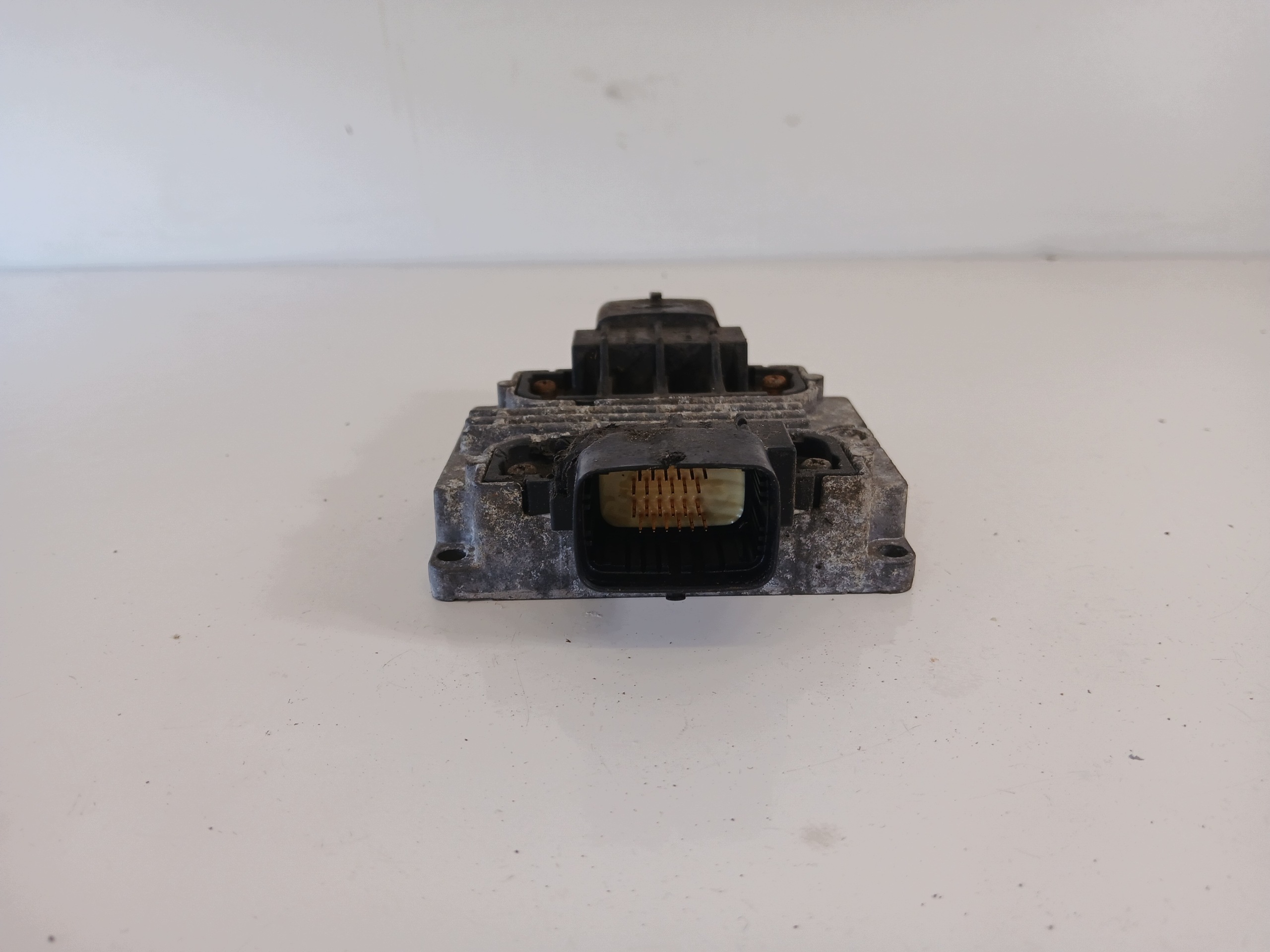 OPEL VECTRA C 2.2 DTI control unit of the engine 09186187