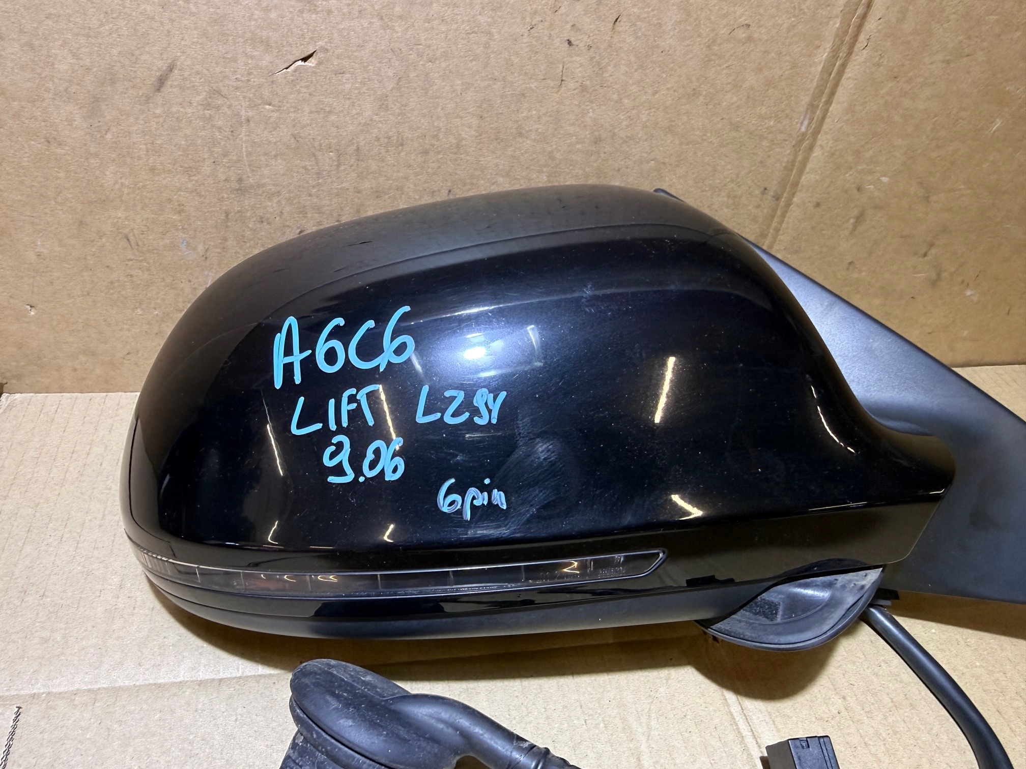 AUDI A6 C6 LIFT LZ9Y mirror right 6 PIN UK