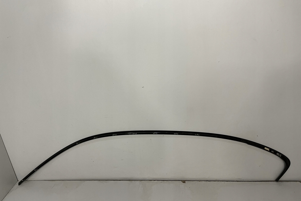 молдинг крыша правая BMW 3 (E90) 1234567 2007