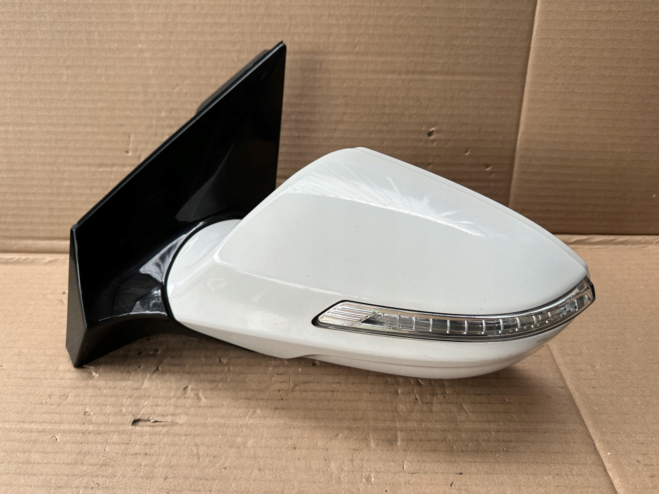 зеркало Hyundai i40 левое 8 пин