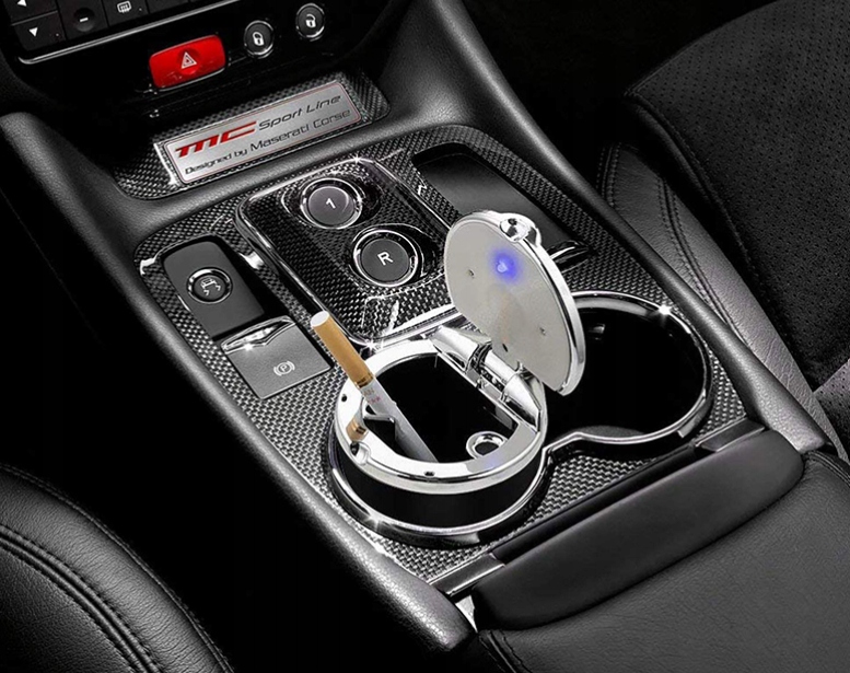 POPIELNICZKA SAMOCHODOWA W MIEJSCE KUBKA KOSZ DIODA LED ZAMYKANA POJEMNA Numer katalogowy producenta Z diodą LED