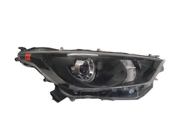 TOYOTA YARIS 4 IV 20- LAMPA PRAWA PRZÓD K0-6