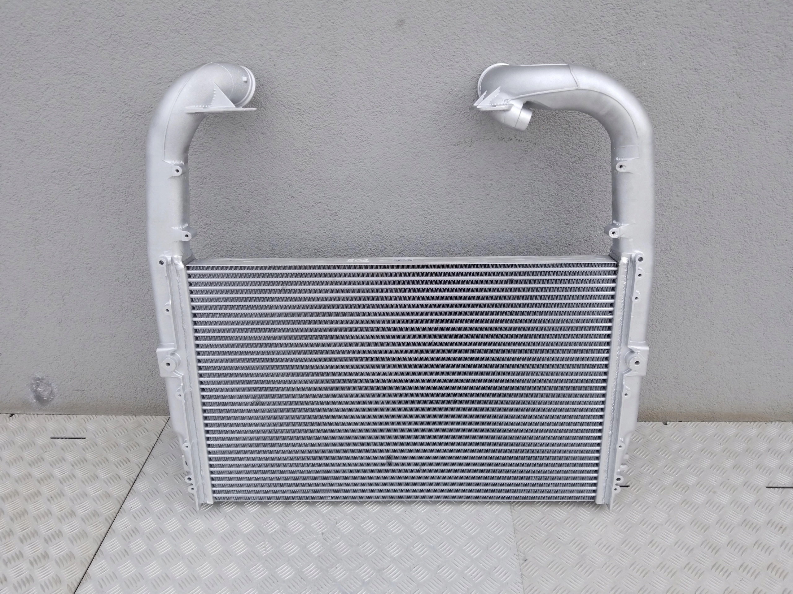 CHŁODNICA INTERCOOLER SCANIA R XPI NOWY RDZEN