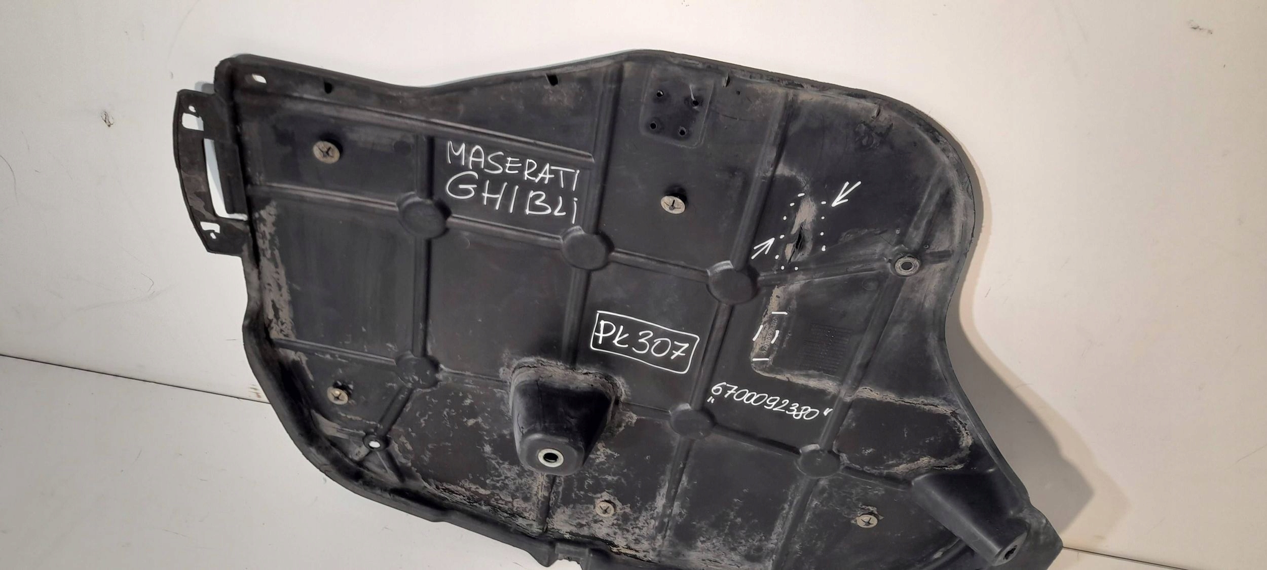 Maserati Ghibli cover below engine 6700092380 (PL307)