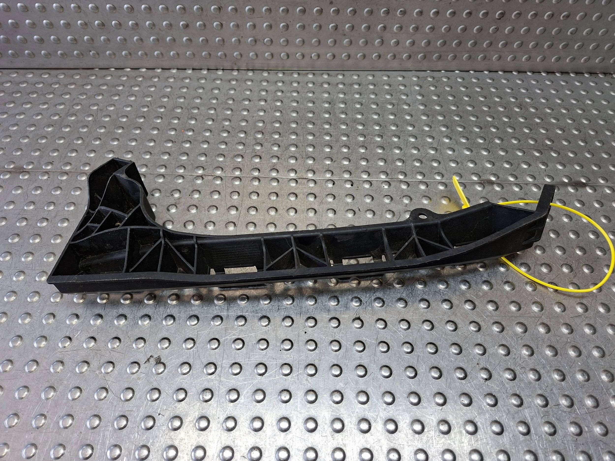 bumper bracket front right HONDA JAZZ 08- 71140-TF0-0004-C1