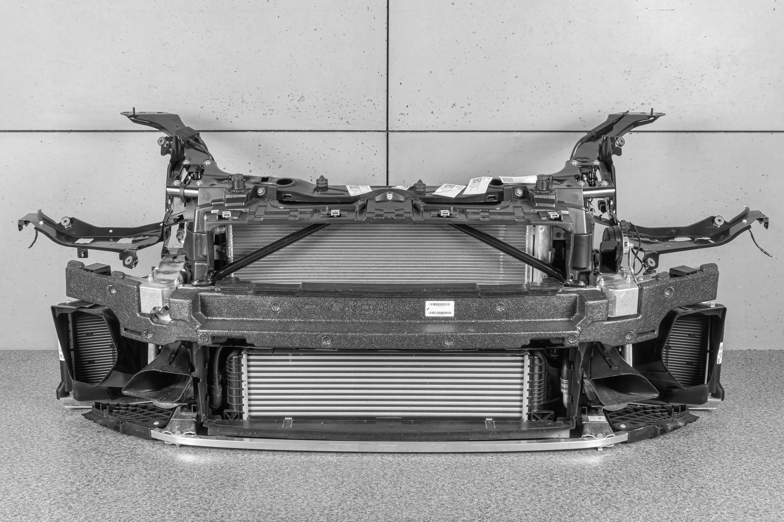 MINI F54 CLUBMAN PAS PRZEDNI WZMOCNIENIE CZOŁOWE JCW COOPER WORKS LIFT LCI