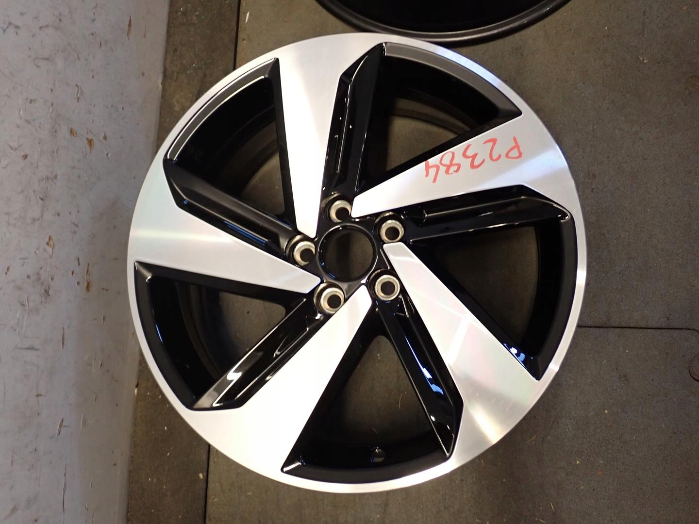 disk disk VW 2G0 5x100 ET51 7,5J 17" 2G0601025AB