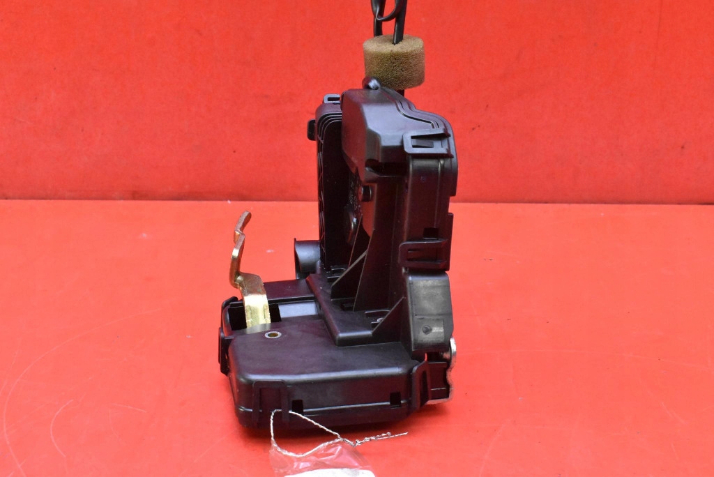 lock door right front front EU 2117200835 MERCEDES E-KLASA W211 02-06