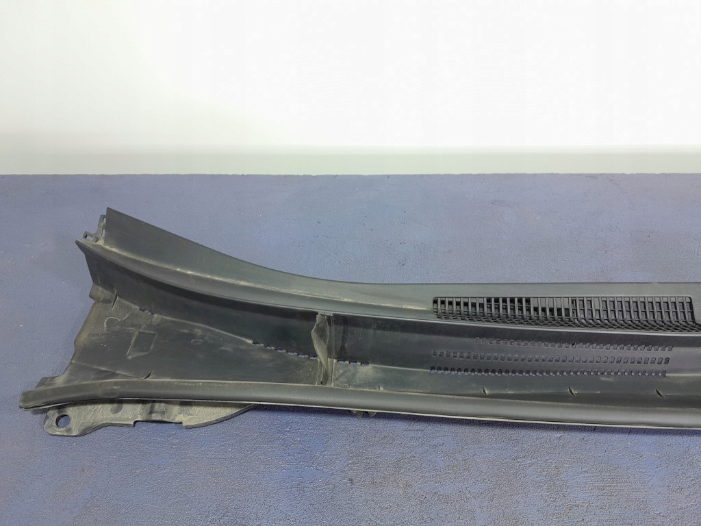 TOYOTA COROLLA XII E21 PODSZYBIE GÓRNE PLASTIKOWE EU 55708-02A20 Numer katalogowy części 55708-02A20