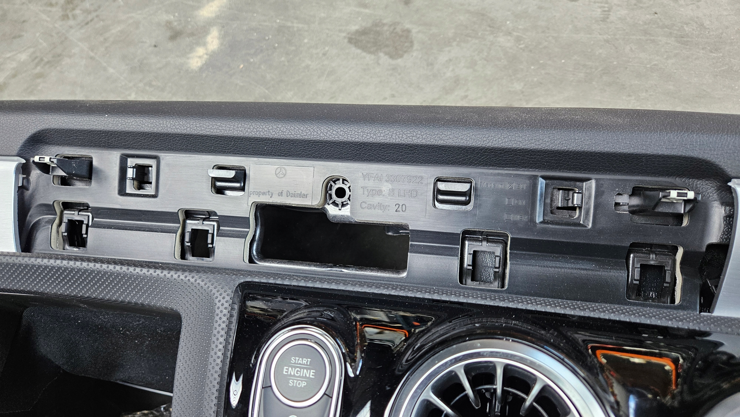 MERCEDES W177 A177 console cockpit dashboard passenger airbag original IDEALNA