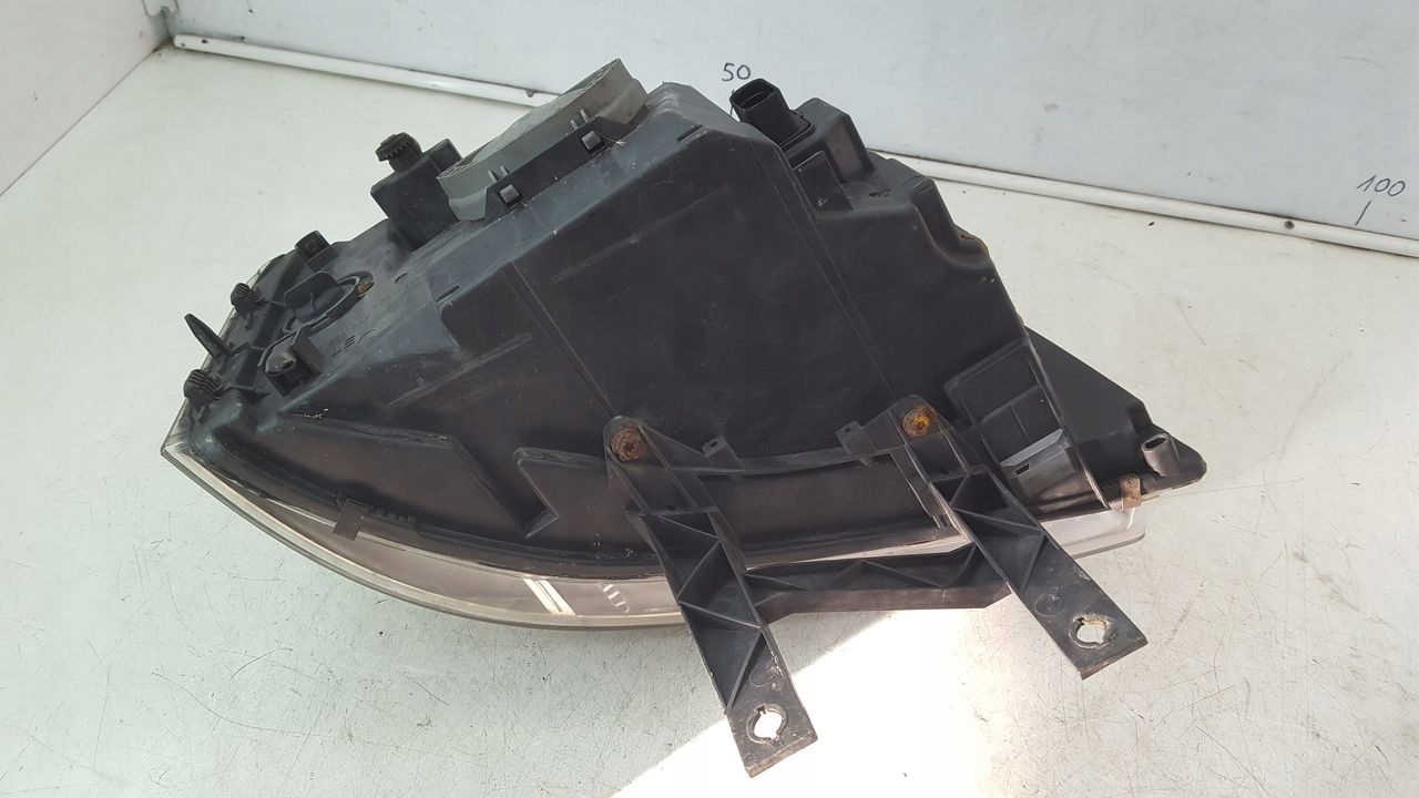 light front front left VW T5