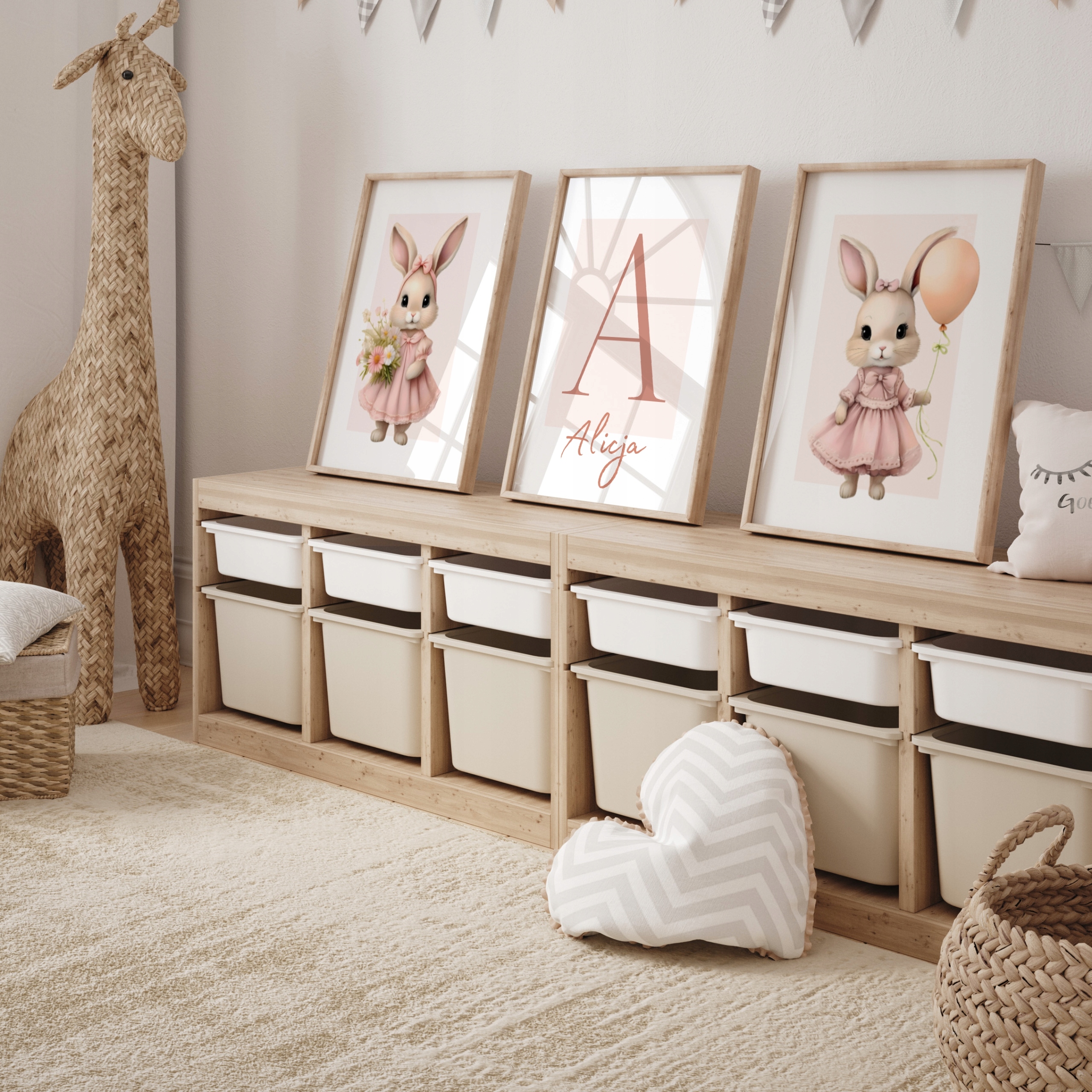OBRAZKI DO POKOJU DZIECIĘCEGO DZIEWCZYNKI ZESTAW PLAKATY A3 KRÓLICZKI Długość 90 cm