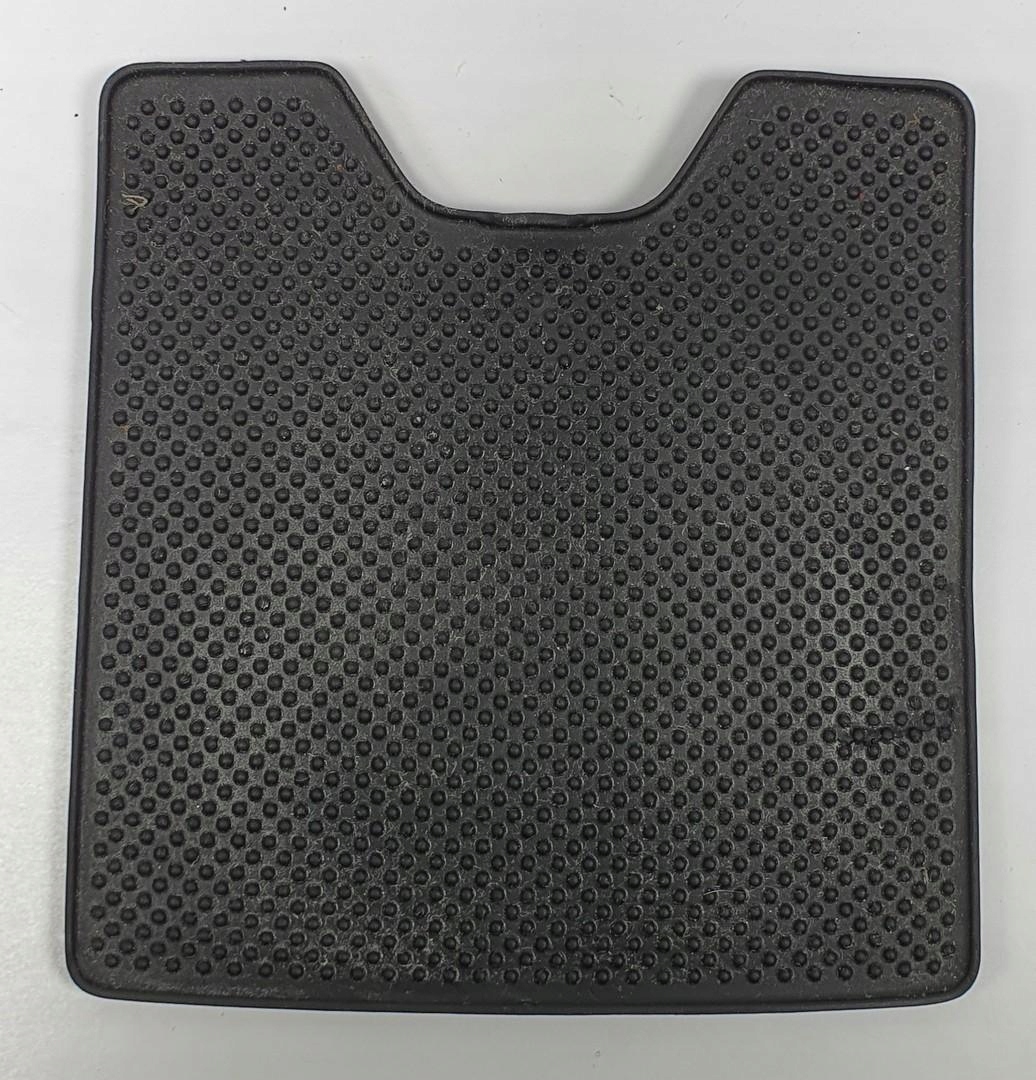 резиновая вклад бардачок volvo C70 II 30755351