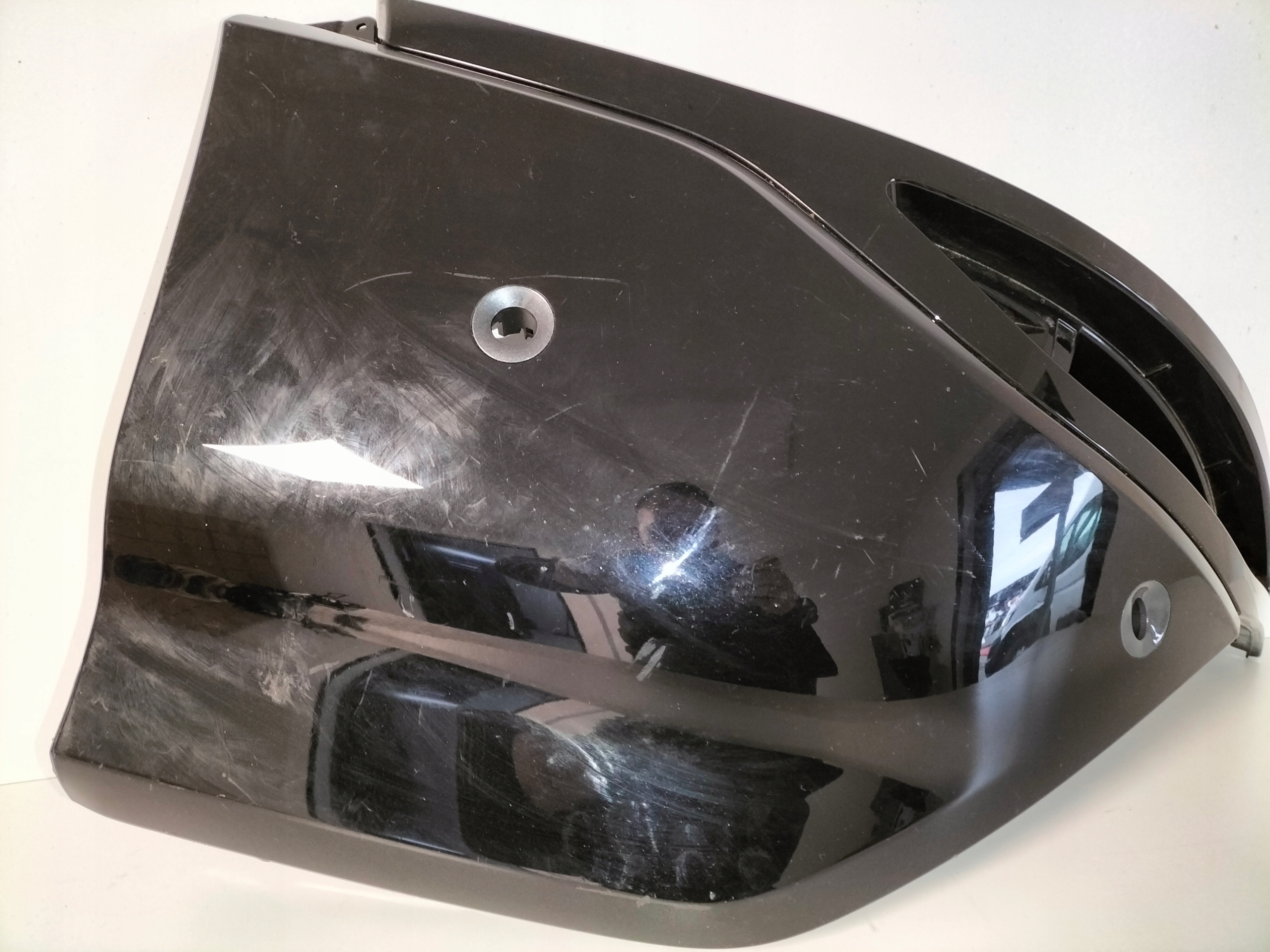 Ecke der Stoßstange heck links AUDI Q6 85H E-TRON 24- RS
