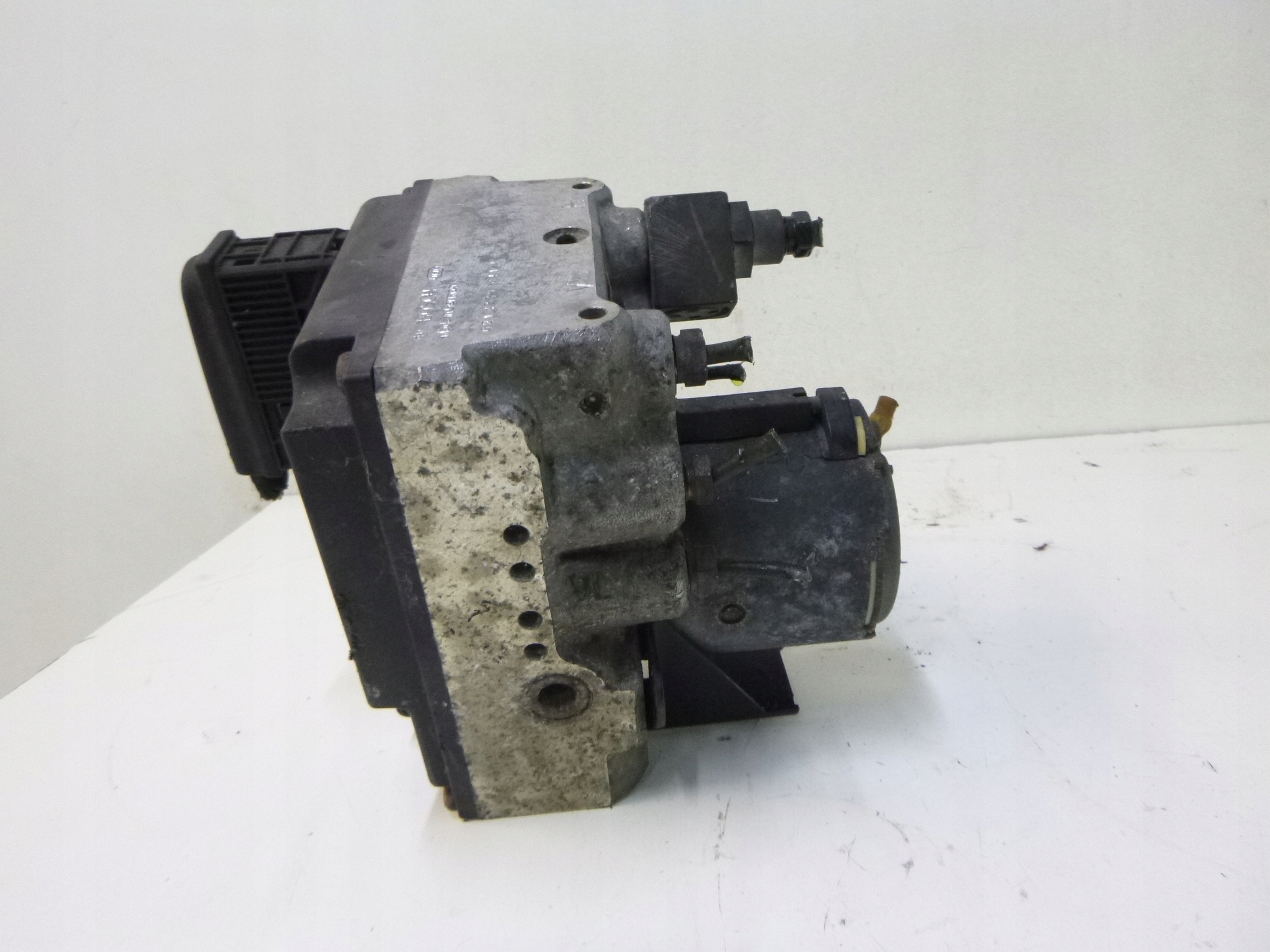 POMPA ABS BMW E39 2.0 0265217000 98R.