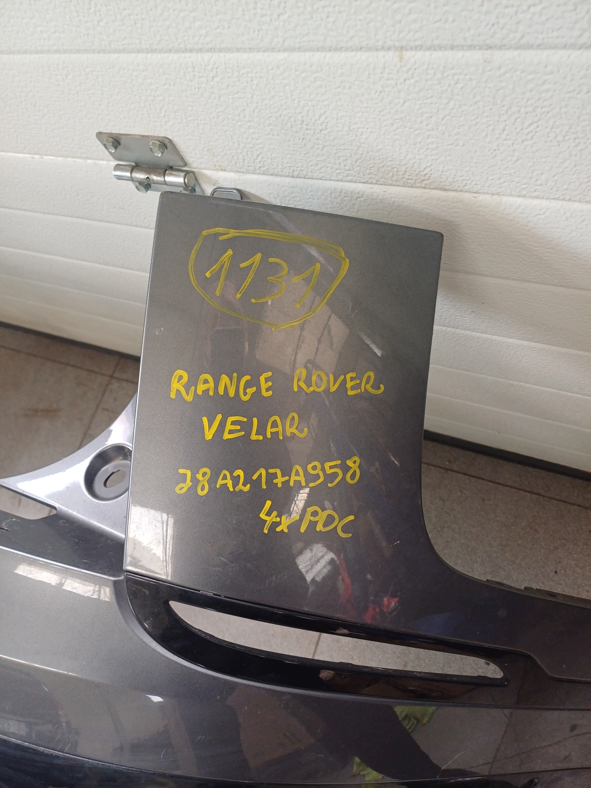 bumper rear part rear RANGE ROVER VELAR J8A217A958 4 X PDC