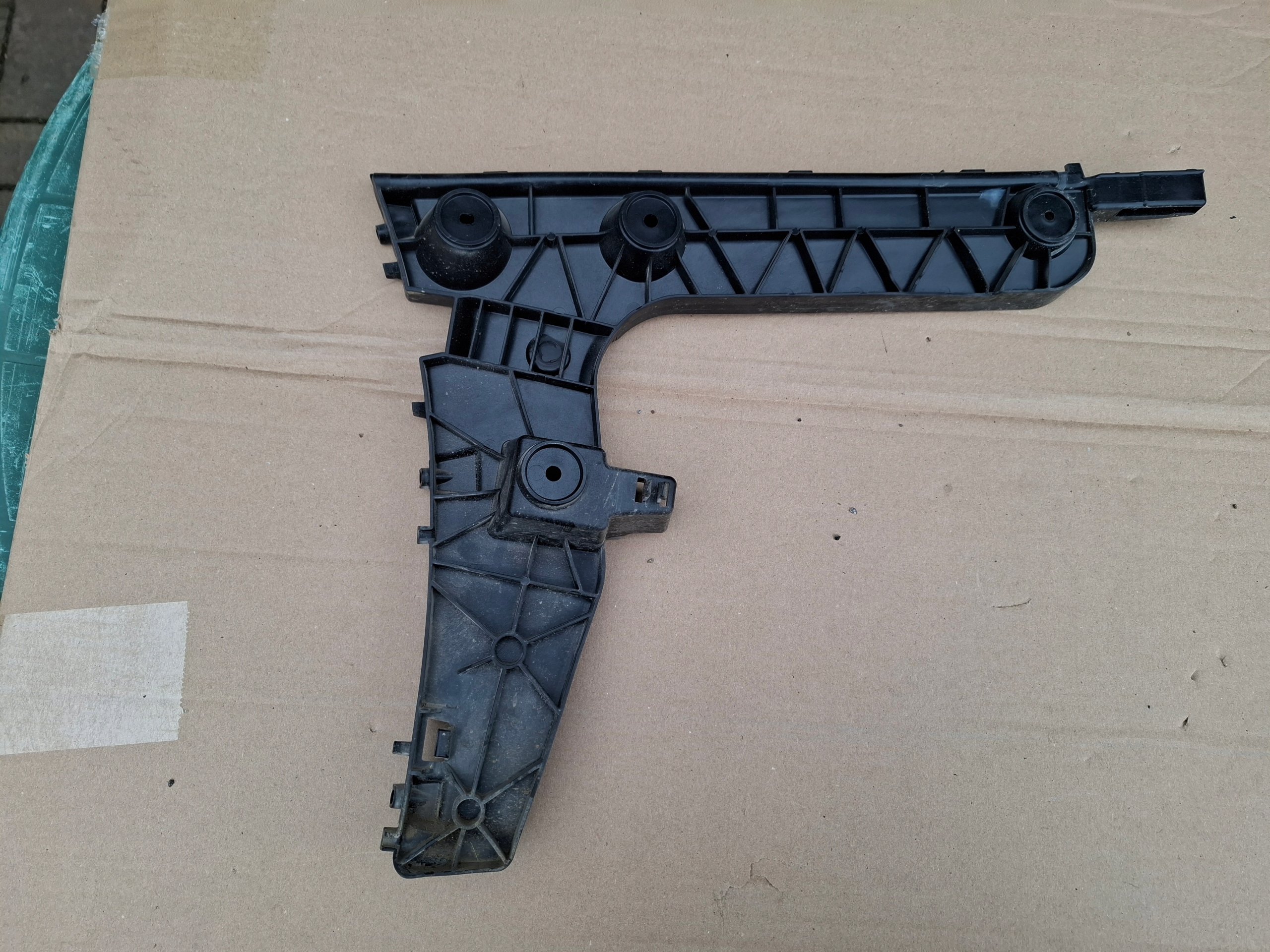 AUDI RS6 C8 4K Supporto staffa Paraurti Destra posteriore