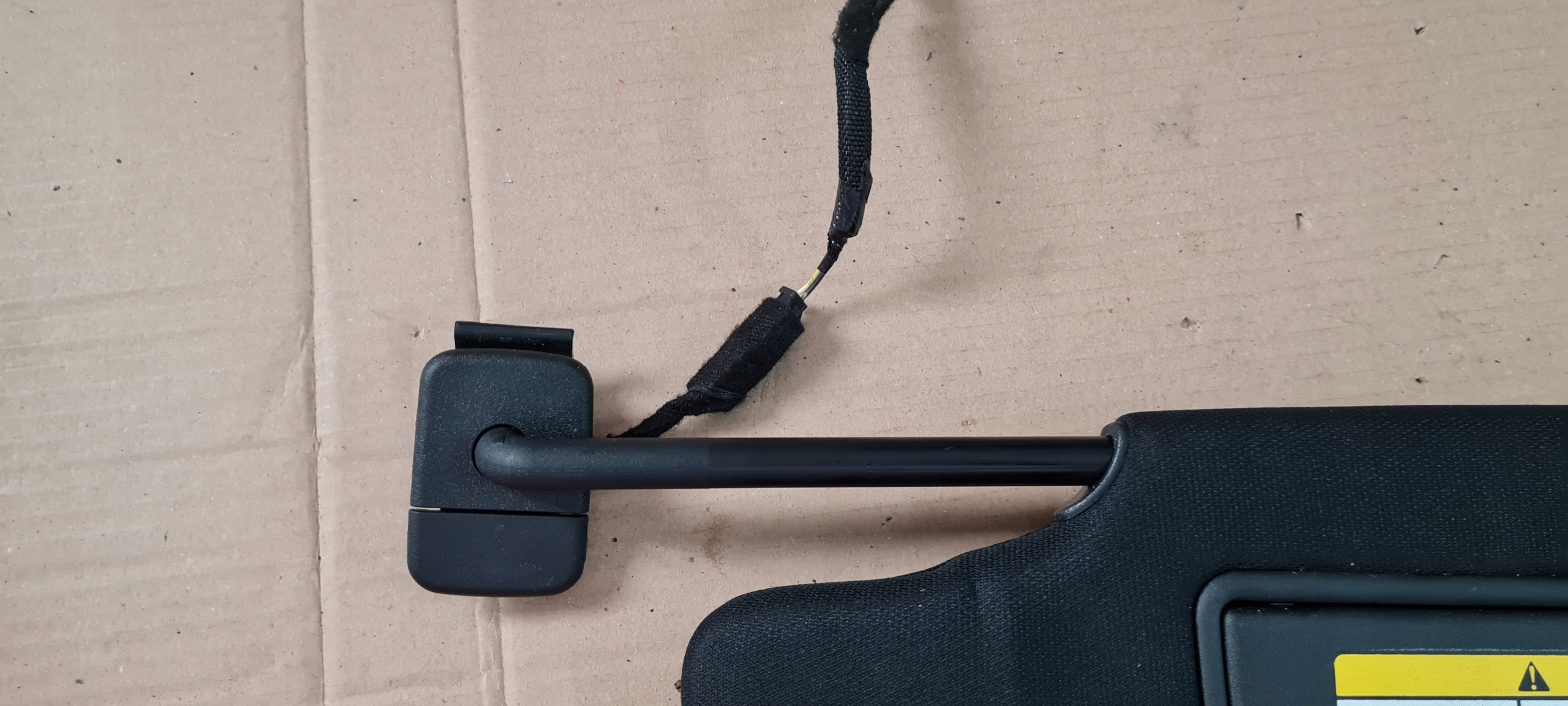MUSTANG VI LIFT GT cover PRZECIWSLONECZNA left left front black