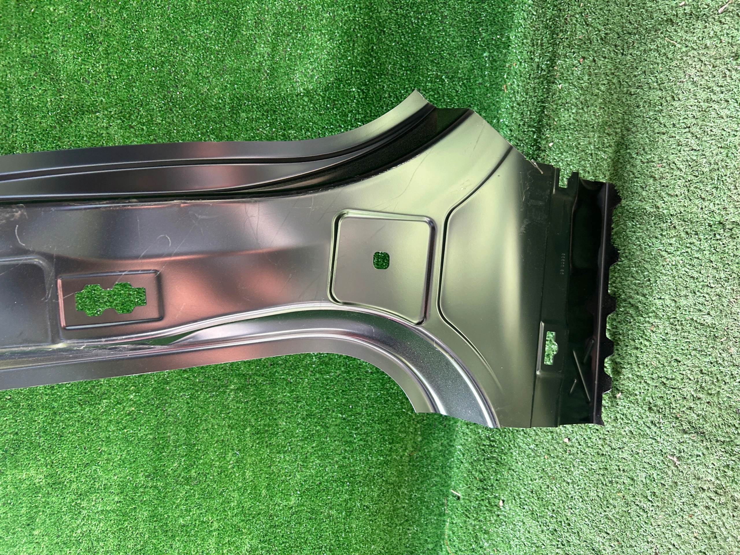 BMW 1 F40 side bok right pillar A B 7434756-09