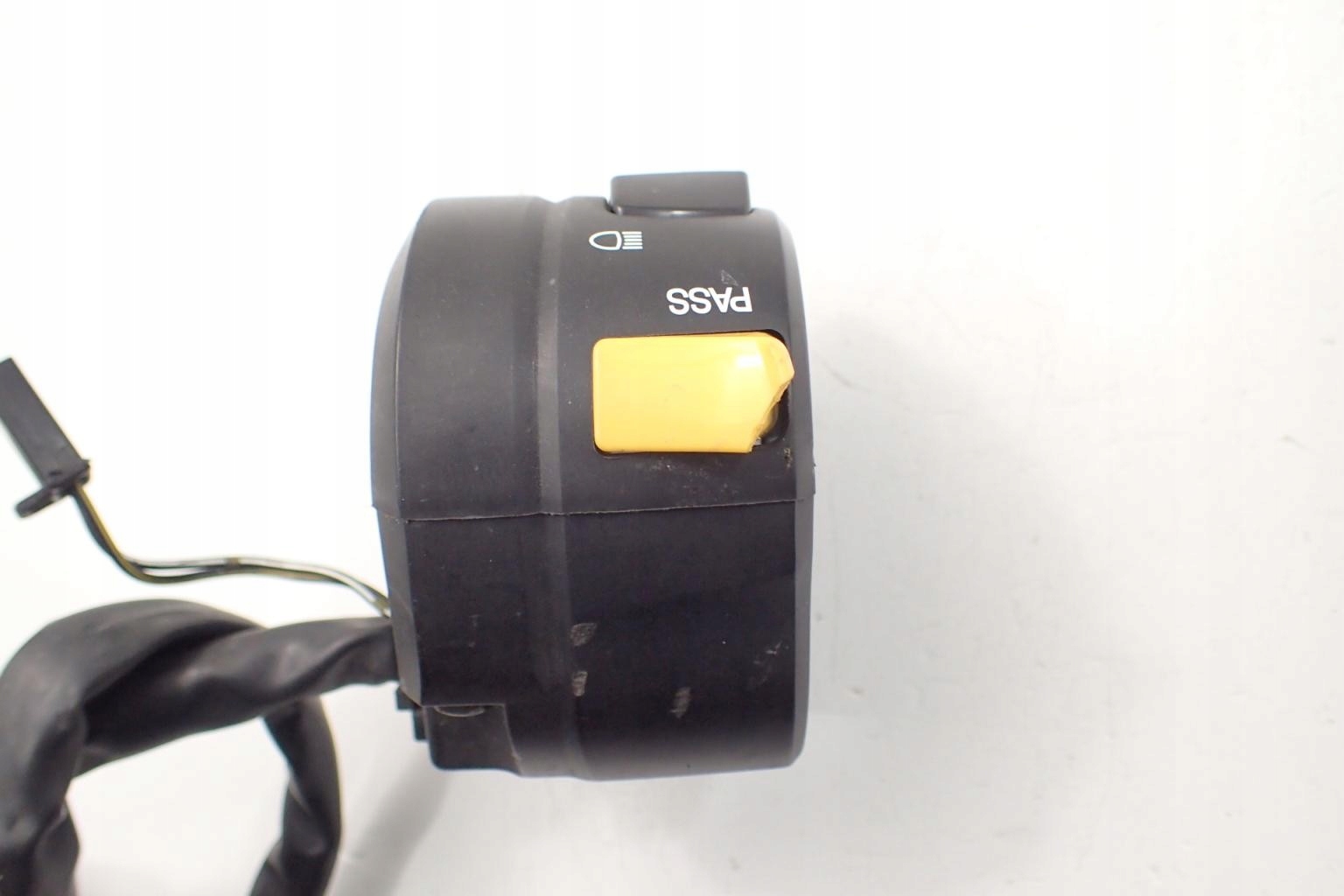Suzuki GSX R 600 K4 K5 Przelacznik lewy Weight with packaging 0 1 kg