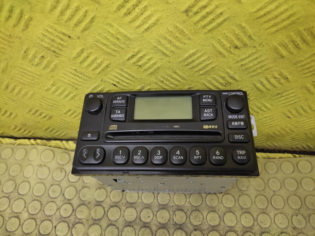 TOYOTA RAV 4 II RADIO 86120-42130