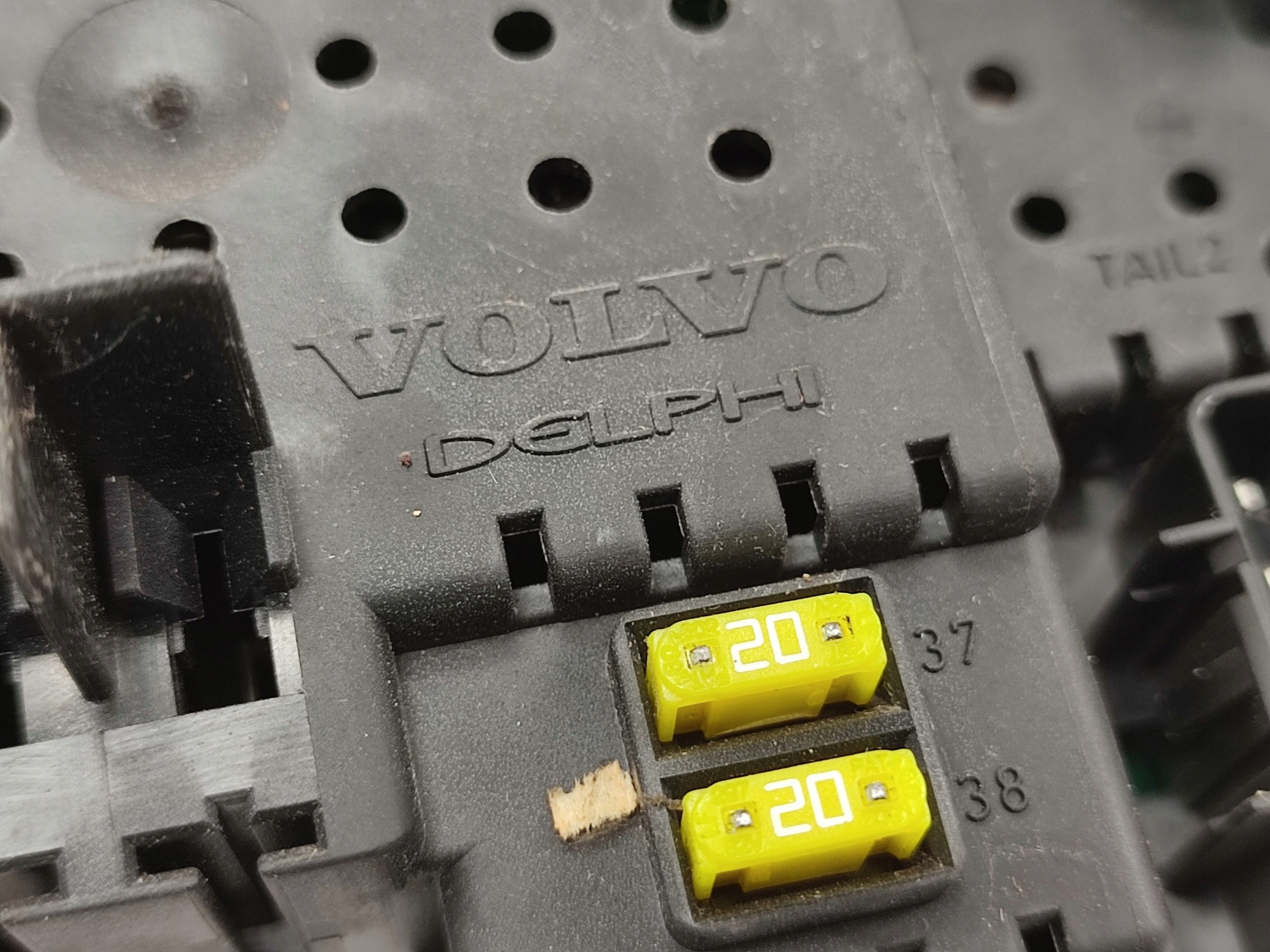 Module REM Module fusibles VOLVO XC90 et 2002-... 28017881