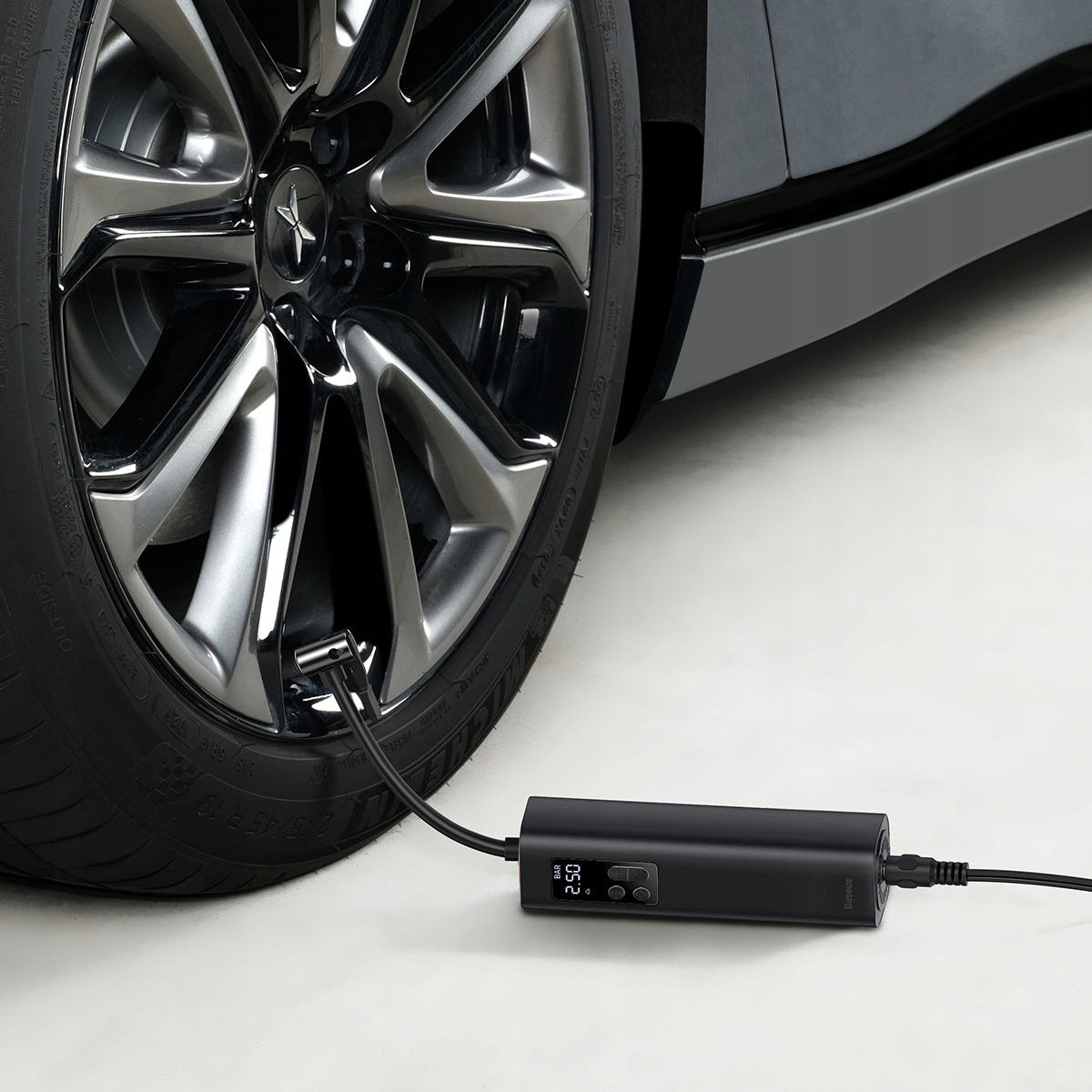 BASEUS KOMPRESOR SAMOCHODOWY 12V Marka Baseus