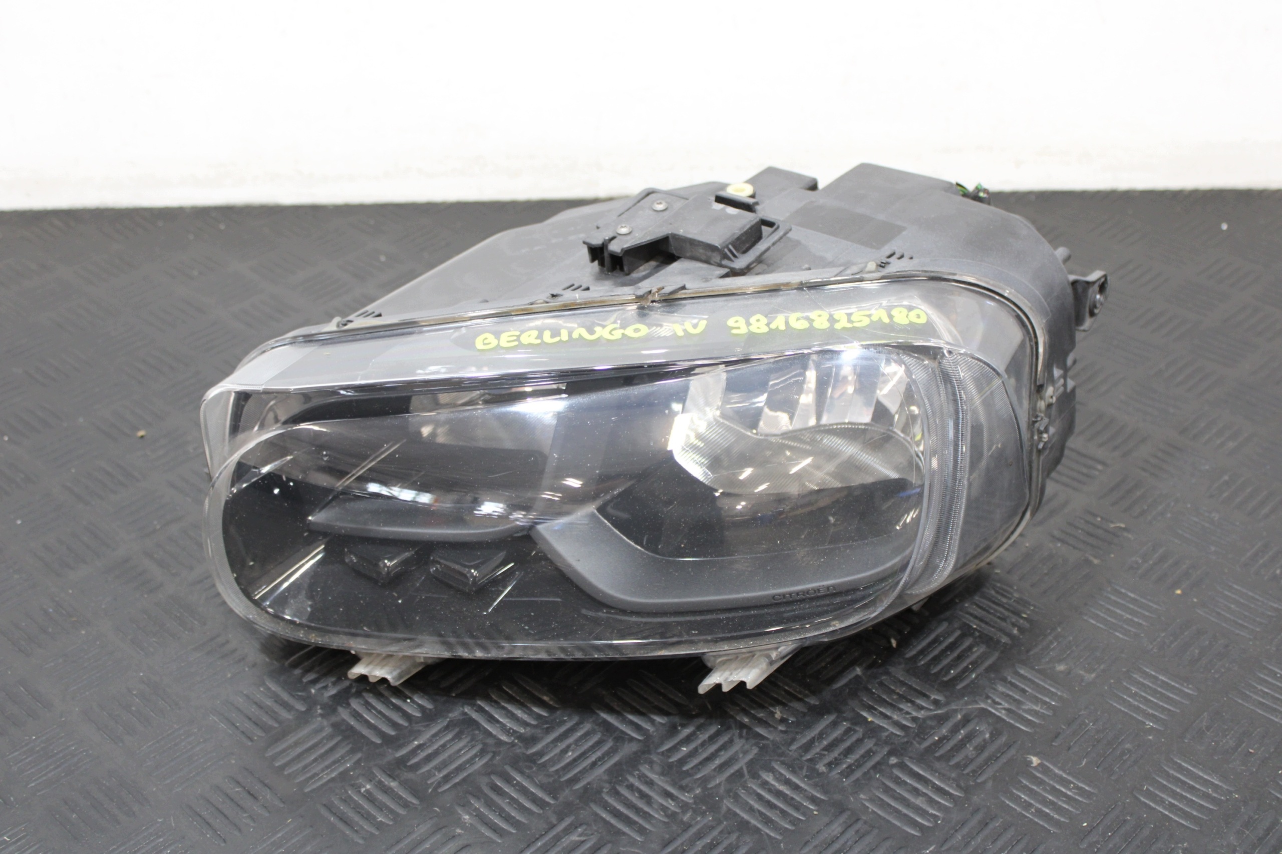 light left front 9816825180 CITROEN BERLINGO IV 4 2019