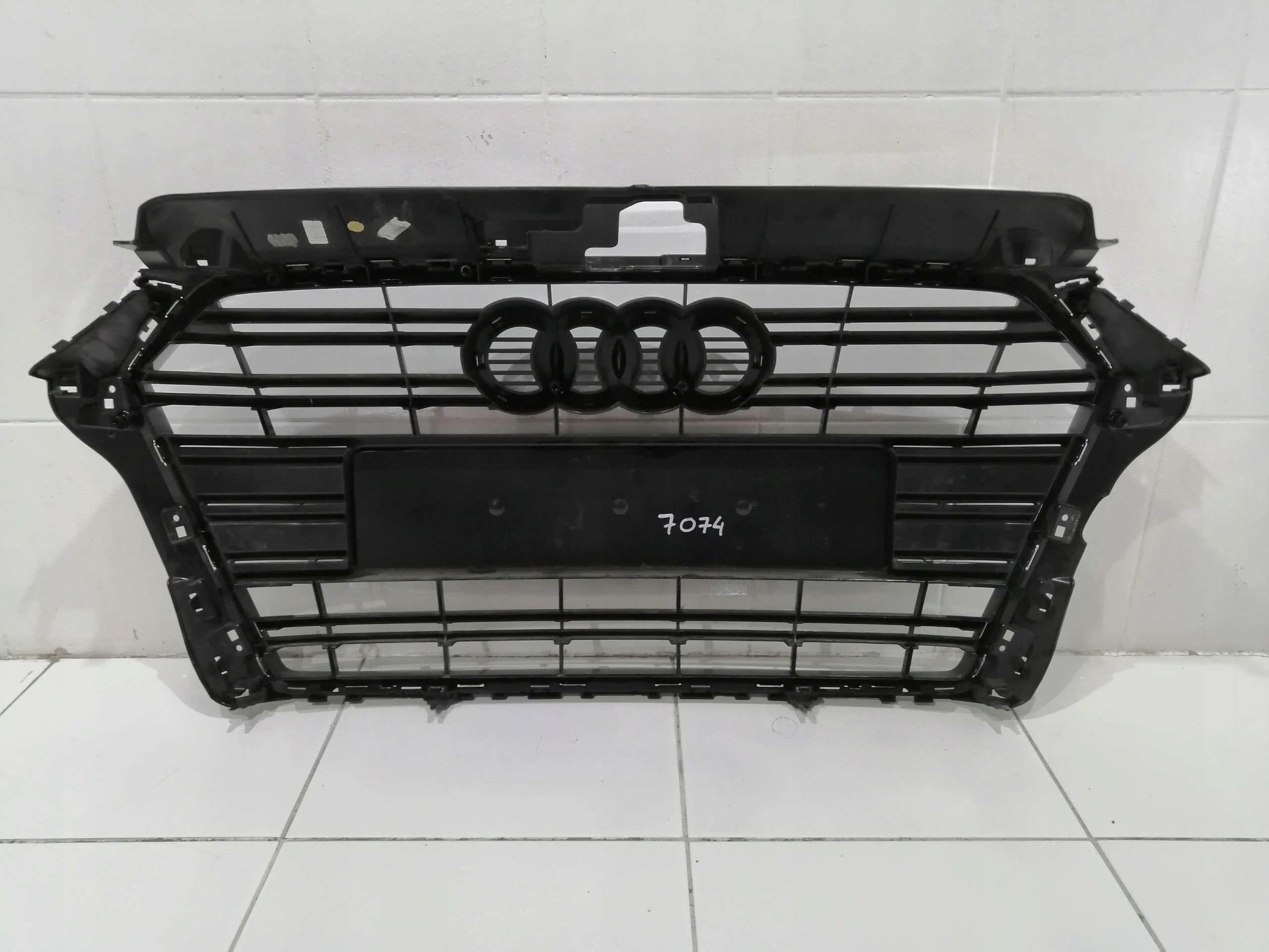Audi A3 8V Kühlergrill FRONTGRILL Kühlergitter 8V3853651AA - Thumbnail 10