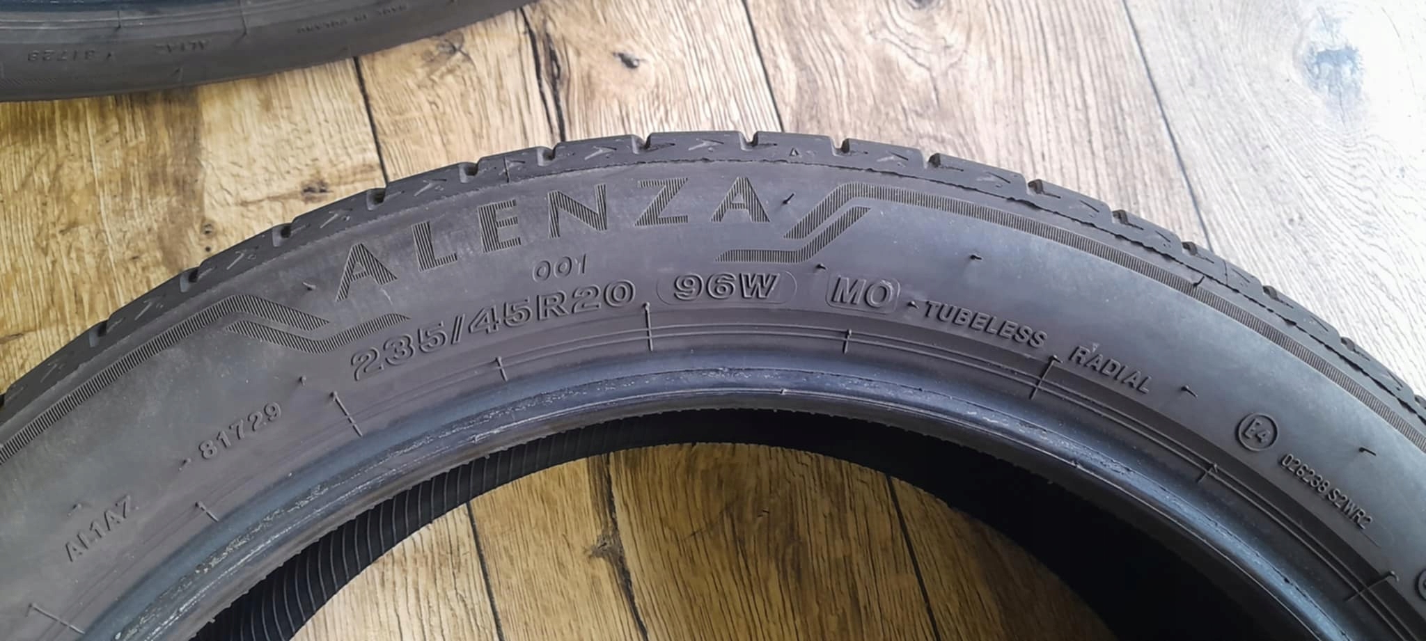 BRIDGESTONE ALENZA 235/45R20 96W MO 2023