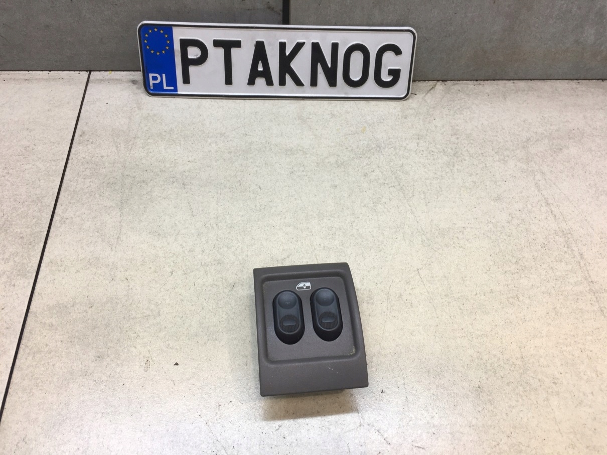 PANEL SZYB far CHRYSLER PT CRUISER OUG381L8AA