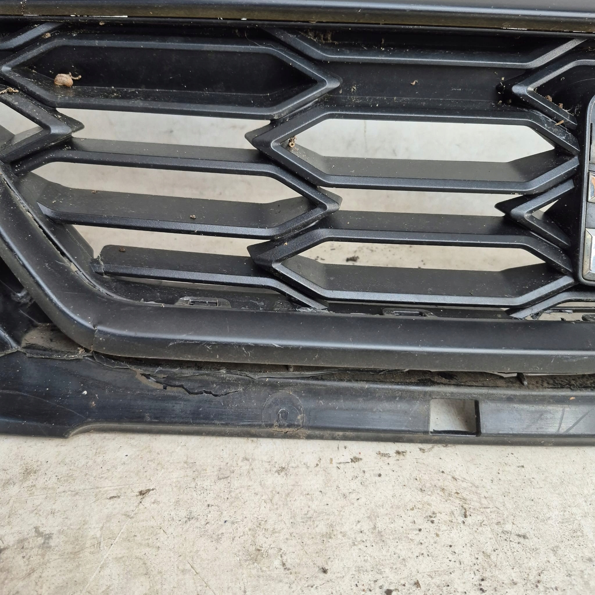 SEAT LEON III 3 FR LIFT 16-20 Grill Grill