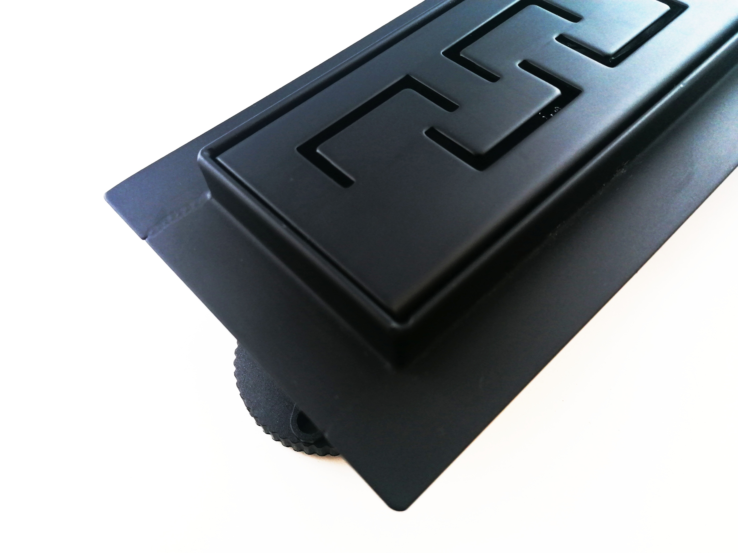 Sprchový odtok 140 cm nízky 52 mm vzor Grecki Čierny