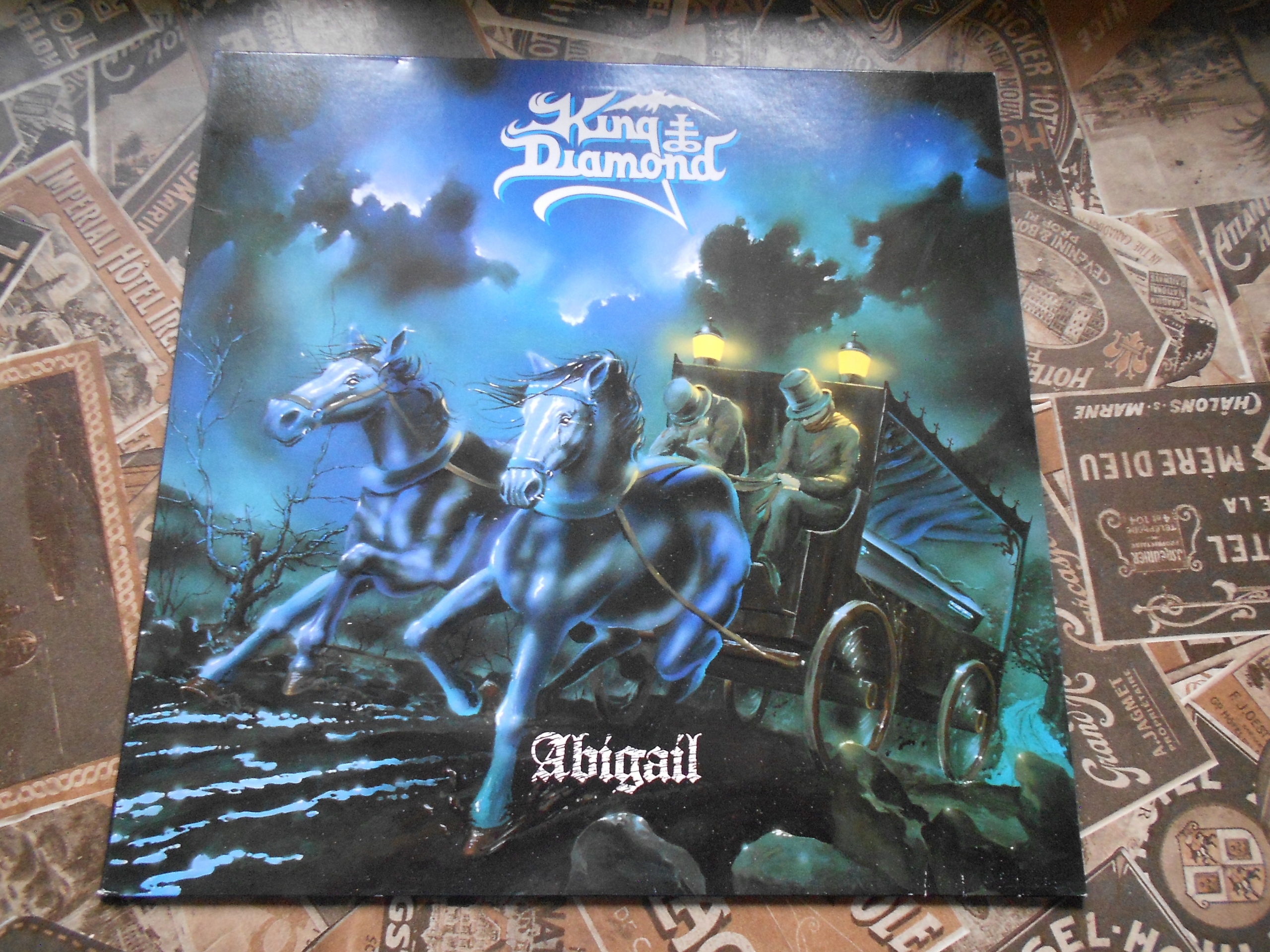キング・ダイアモンド / アビゲイル 紙ジャケットCD Amazon.co.jp: Abigail: ミュージック