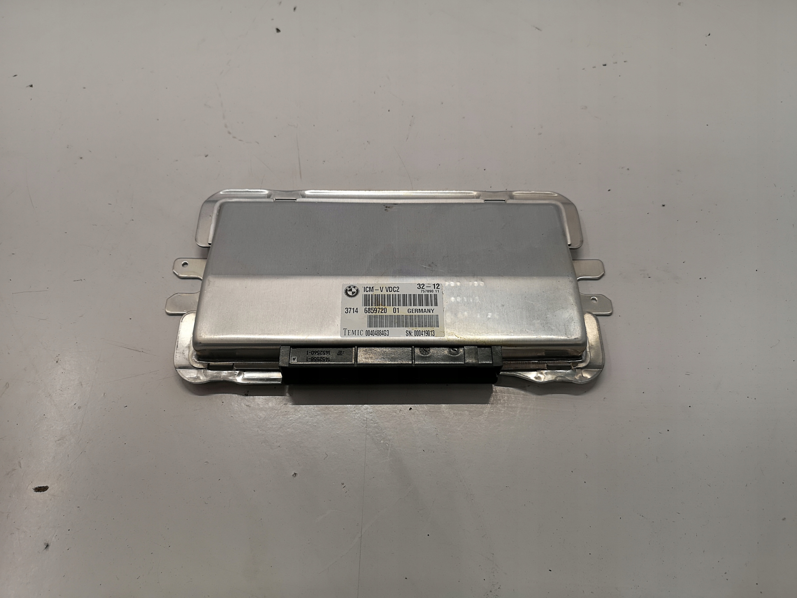 BMW 5 F10 F11 БУ VDC 6859720