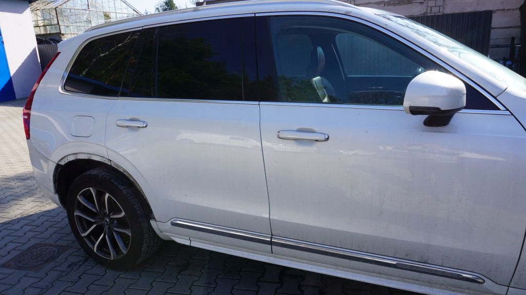 VOLVO XC90 II - dach PANORAMA Farbe 707