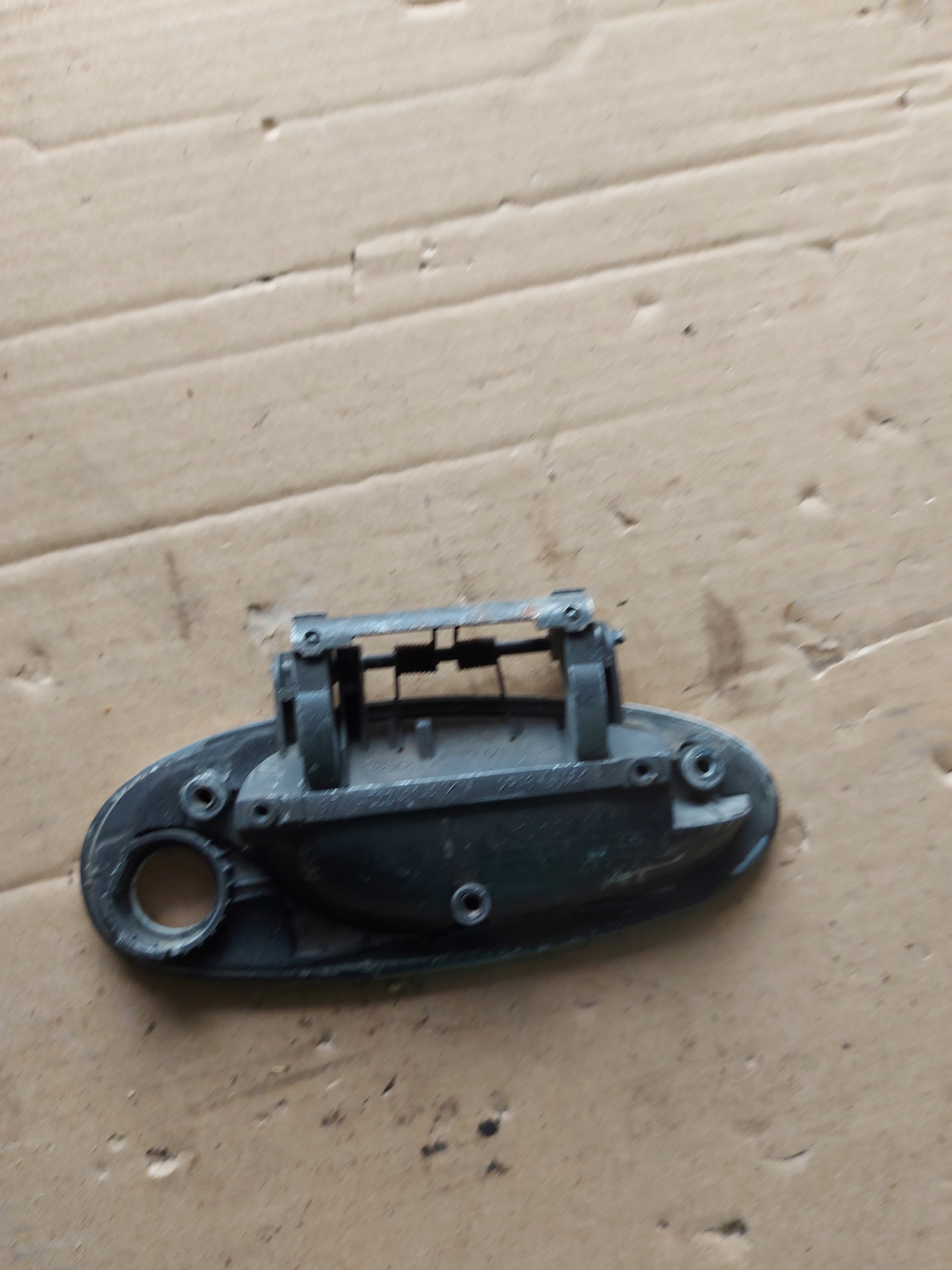 handle exterior BIALA Z door left front FORD PUMA and OE EU
