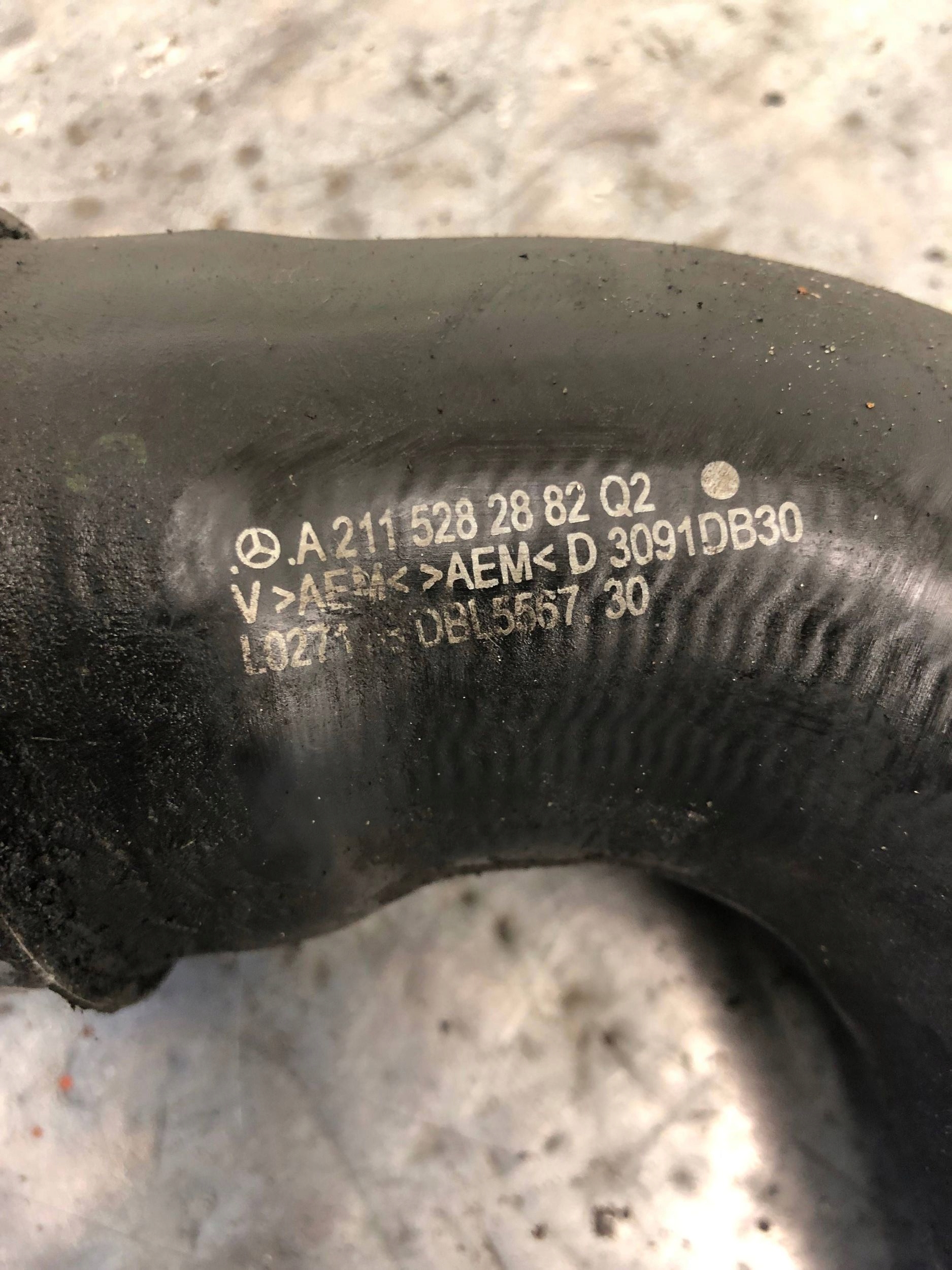 cijev prijenos interkulera MERCEDES W211 A2115282882