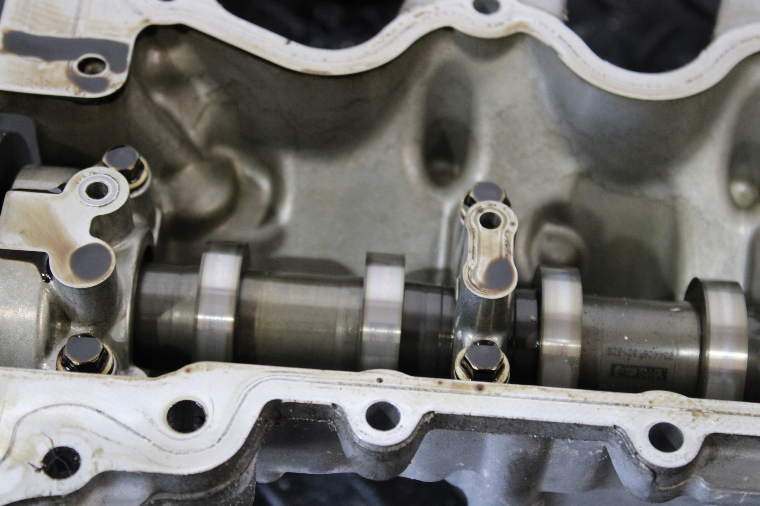 TESTATA Valvole Coperchio FORD FIESTA MK8 RFH6BG-6090-AC